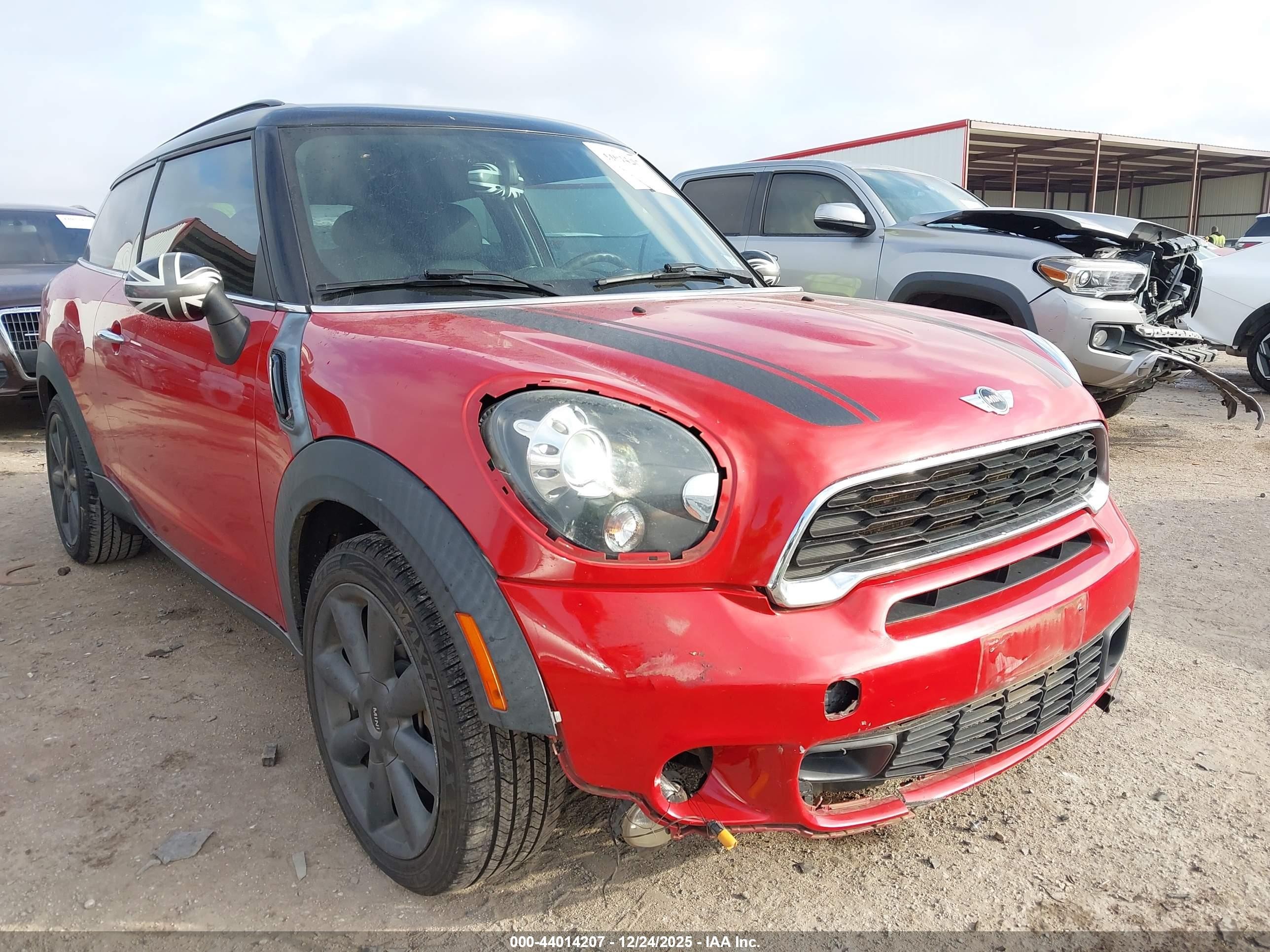 2014 Mini Paceman Cooper S Red vin: WMWSS5C55EWN67135