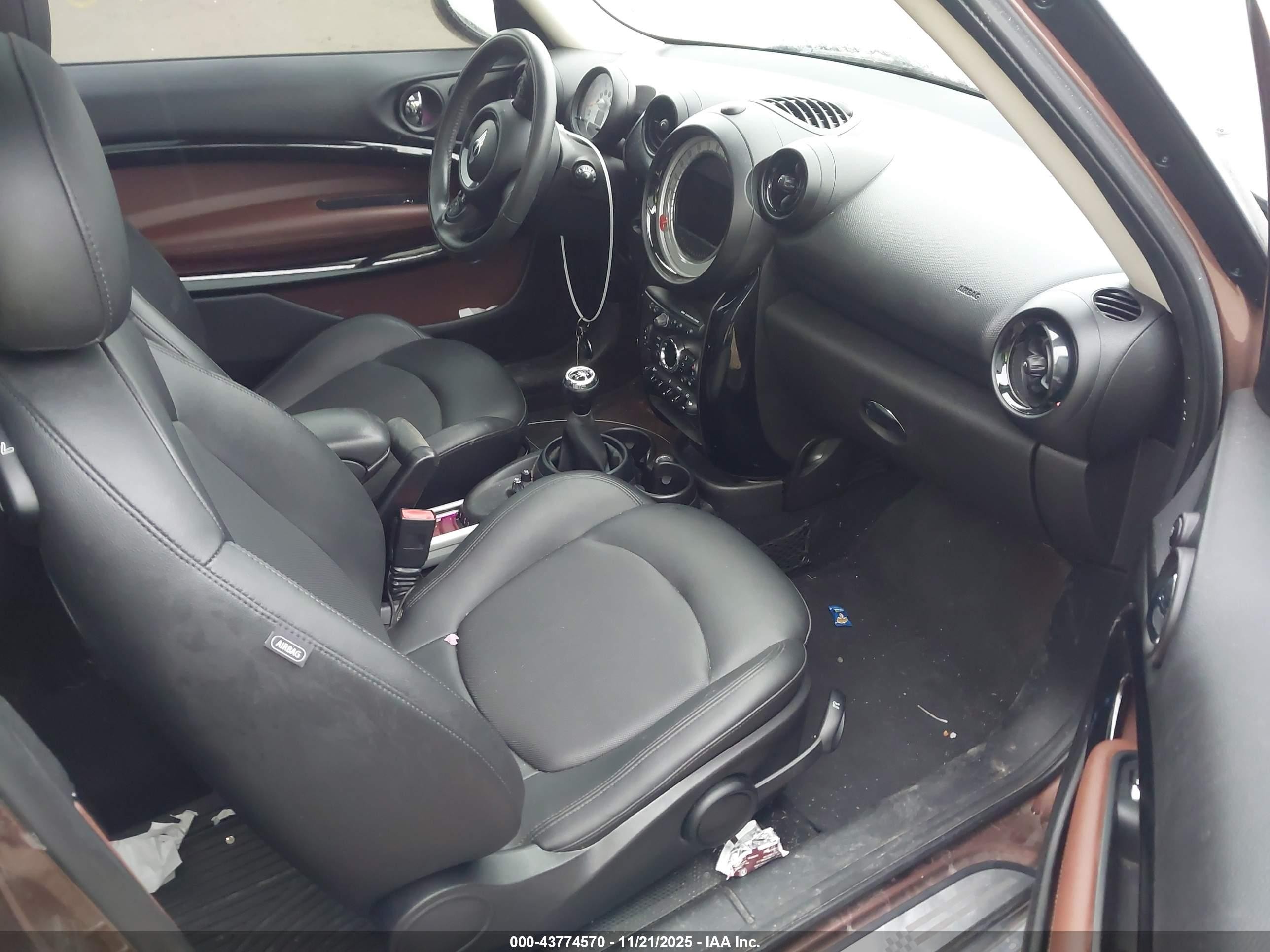 2014 Mini Paceman Cooper S Коричневый vin: WMWSS5C56EWN49680