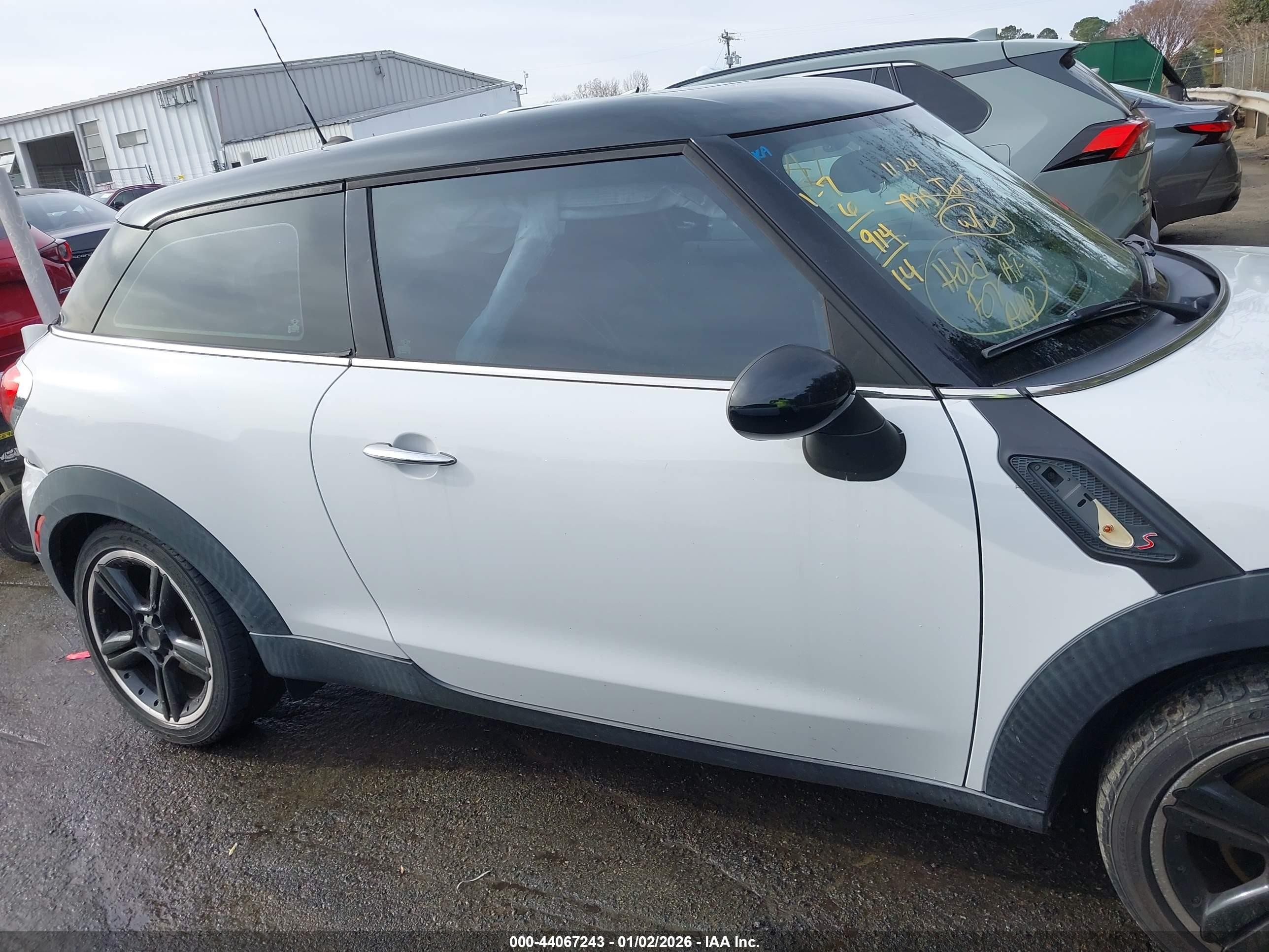 2014 Mini Cooper Paceman   White vin: WMWSS5C56EWN67127