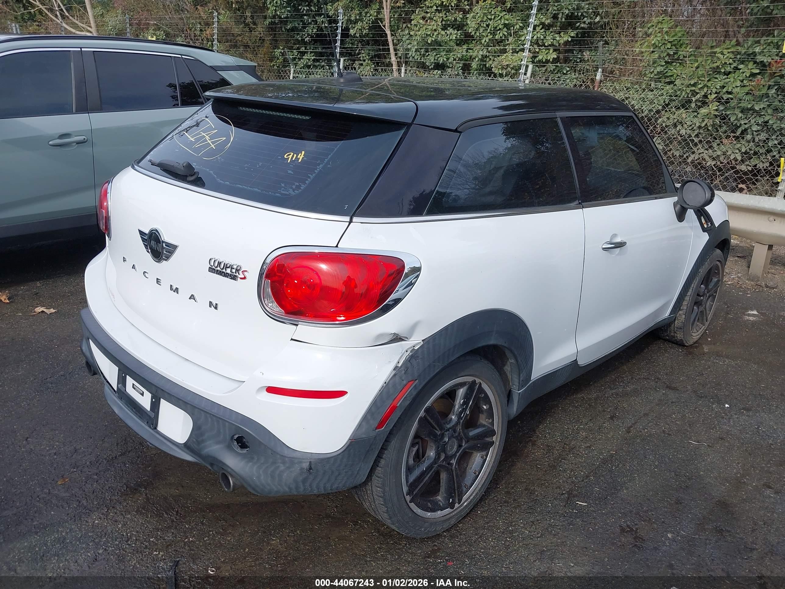 2014 Mini Cooper Paceman   White vin: WMWSS5C56EWN67127