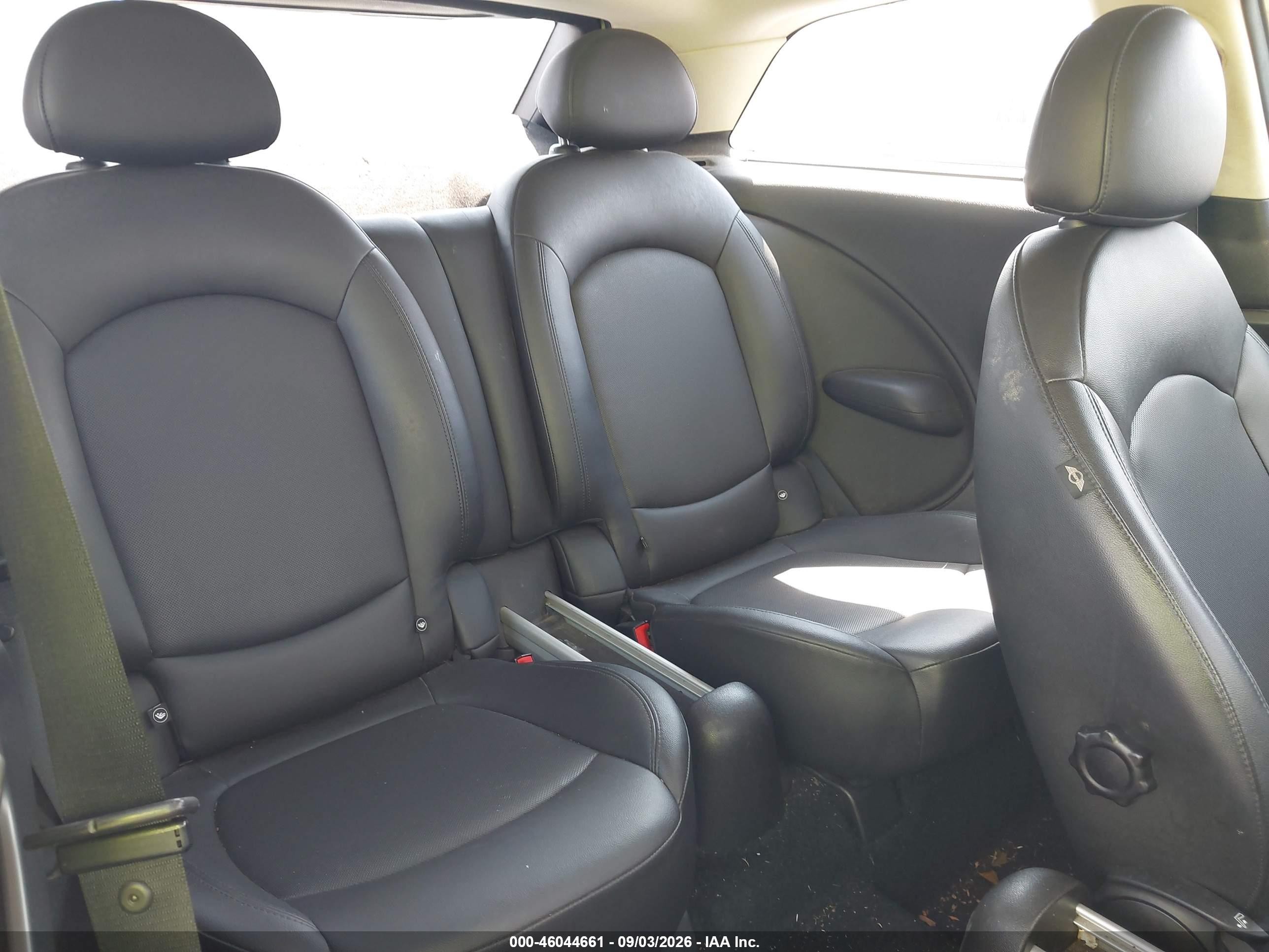2013 Mini Paceman Cooper S White vin: WMWSS5C5XDWN66495