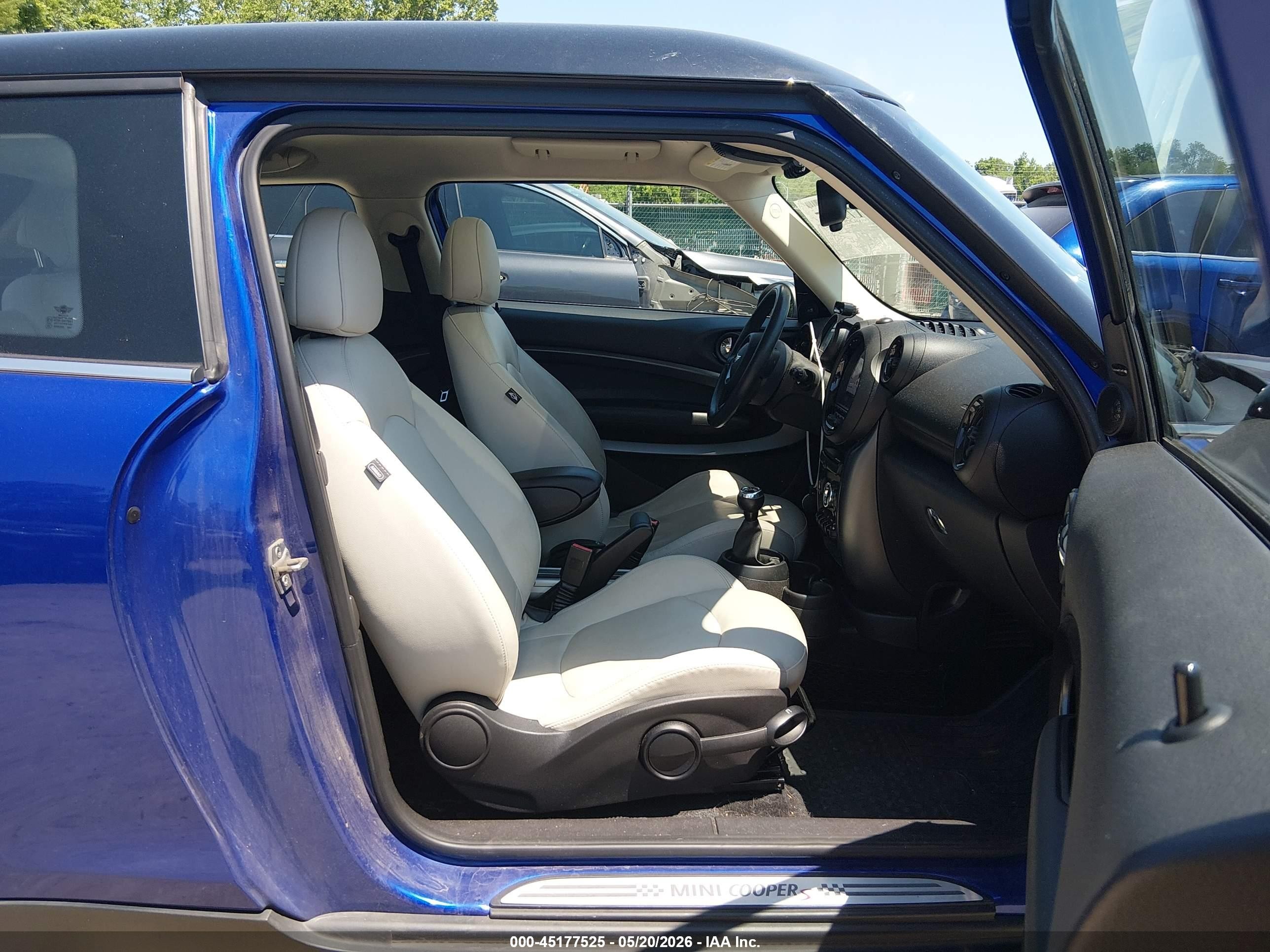 2013 Mini Paceman Cooper S Blue vin: WMWSS7C50DWN52097