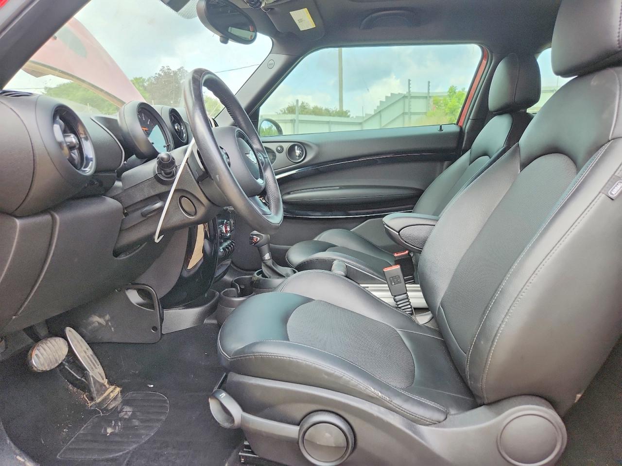 2015 Mini Cooper S Paceman Red vin: WMWSS7C52FWS44545