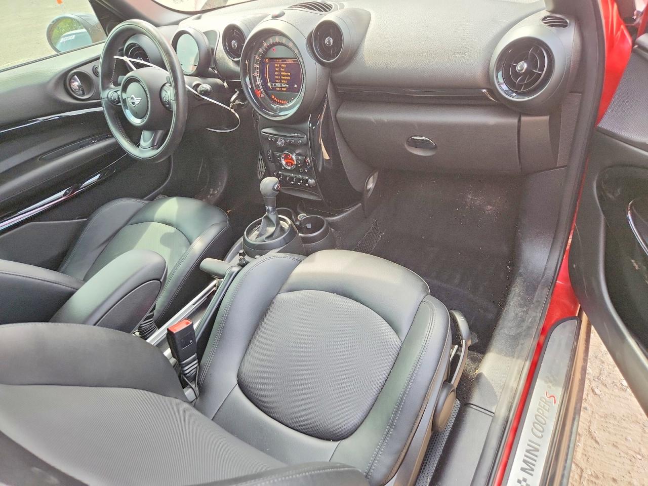 2015 Mini Cooper S Paceman Red vin: WMWSS7C52FWS44545