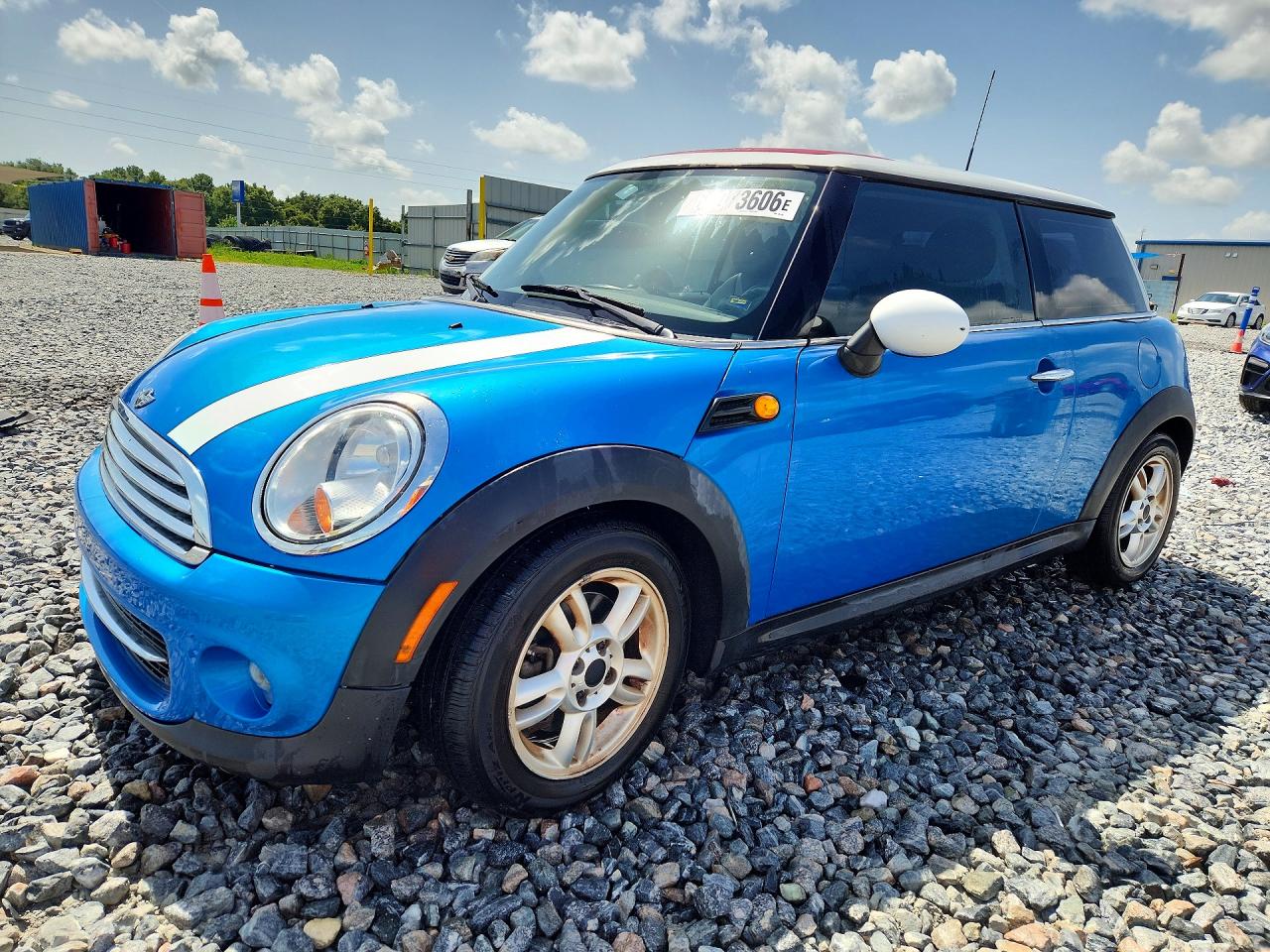 2011 Mini Cooper Синий vin: WMWSU3C50BT251105