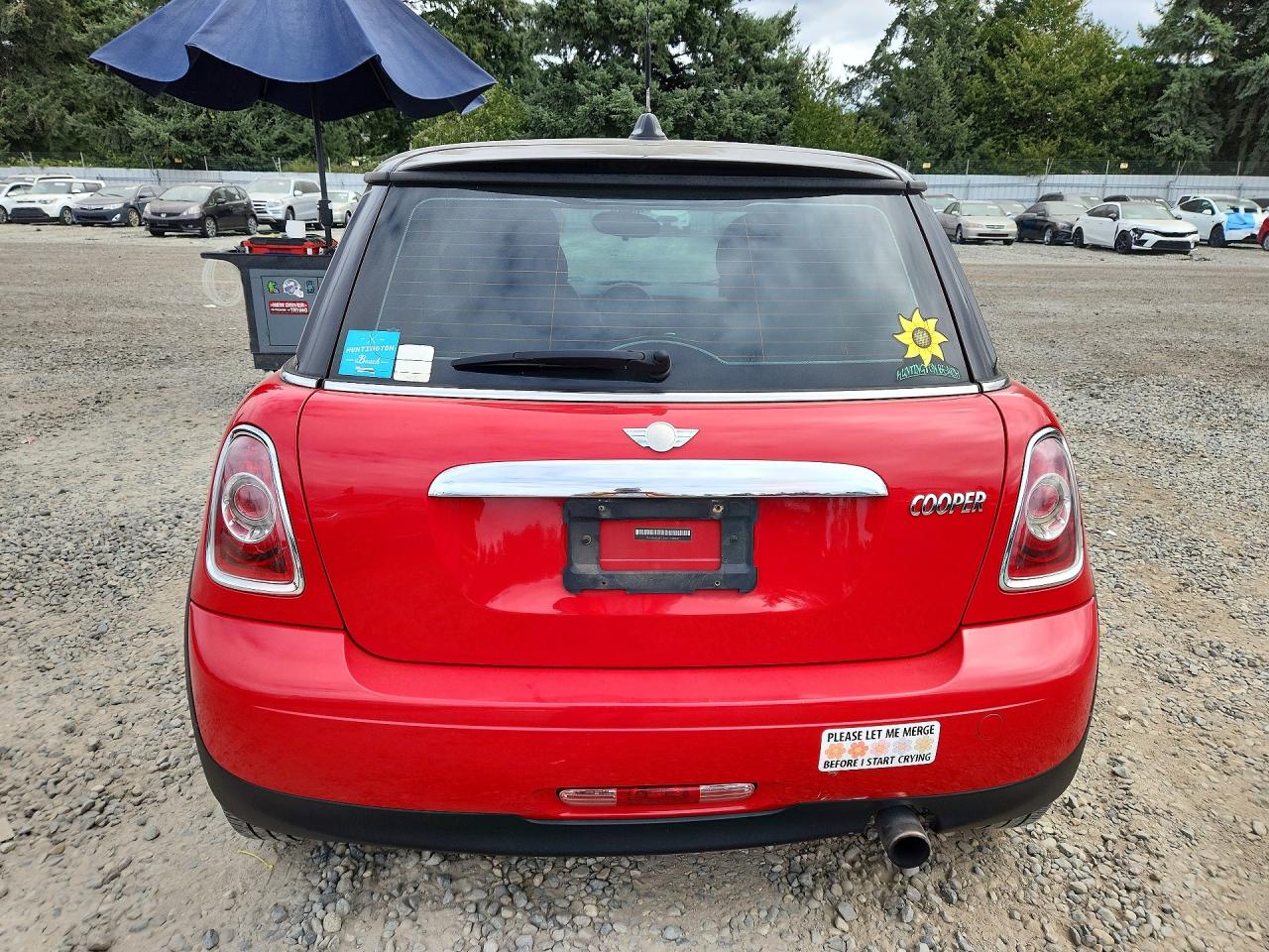 2012 Mini Cooper Red vin: WMWSU3C50CT258802