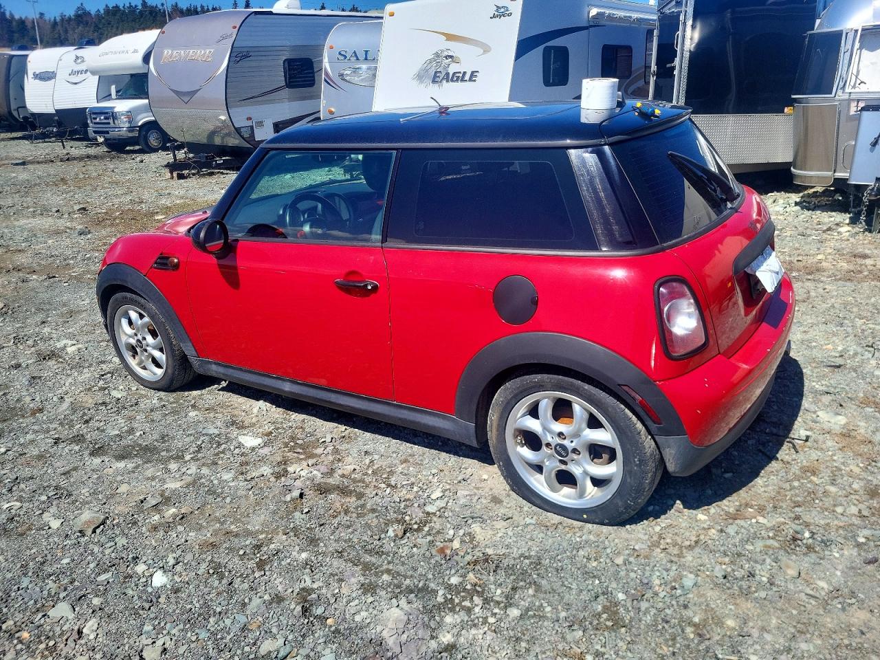 2012 Mini Cooper Red vin: WMWSU3C50CT369608