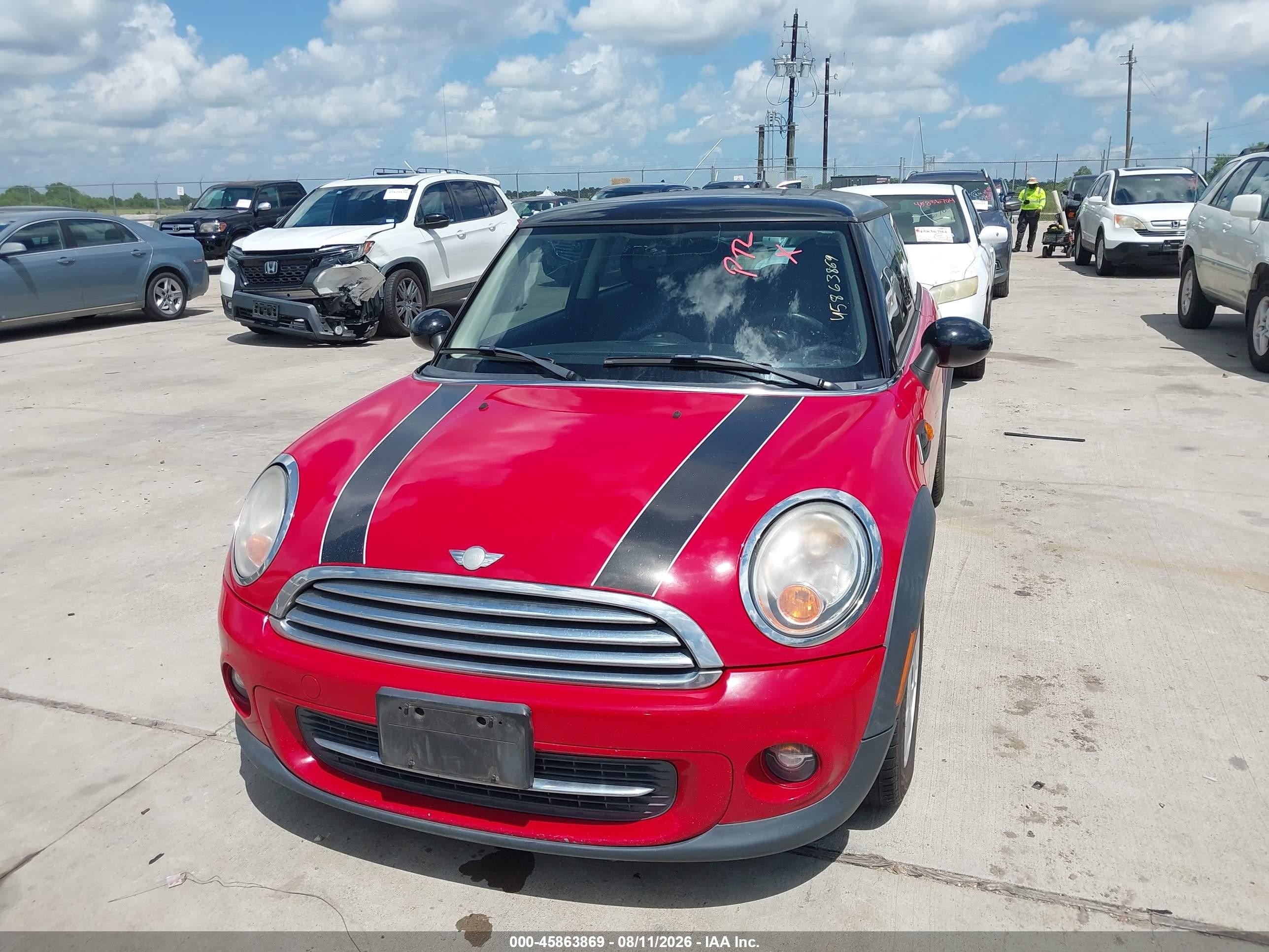 2013 Mini Hardtop Cooper Red vin: WMWSU3C50DT372803