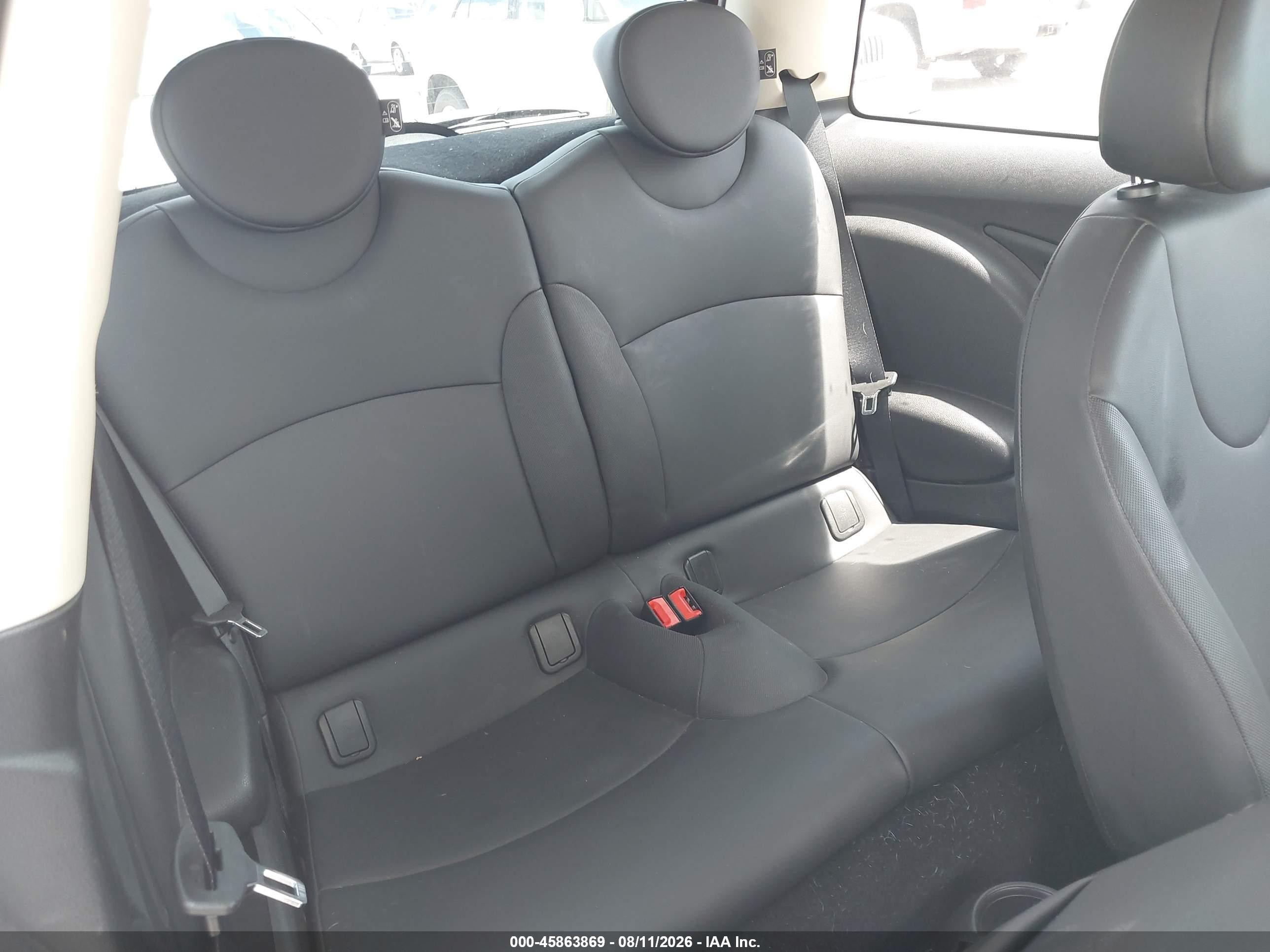 2013 Mini Hardtop Cooper Red vin: WMWSU3C50DT372803