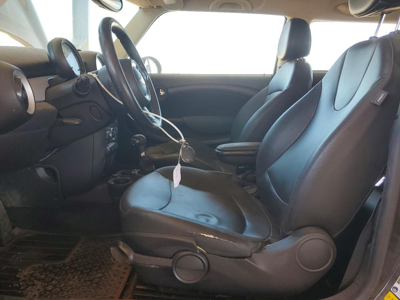 2013 Mini Cooper Black vin: WMWSU3C50DT681395
