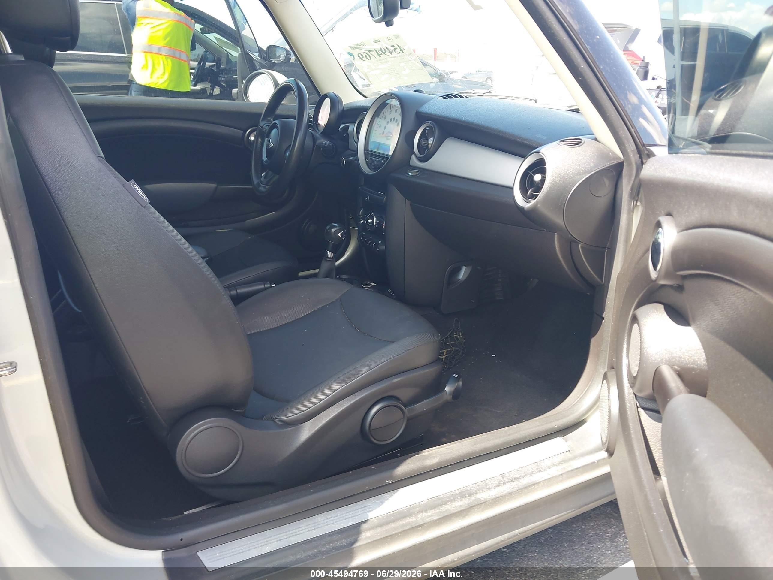 2013 Mini Hardtop Cooper Gray vin: WMWSU3C50DT683440