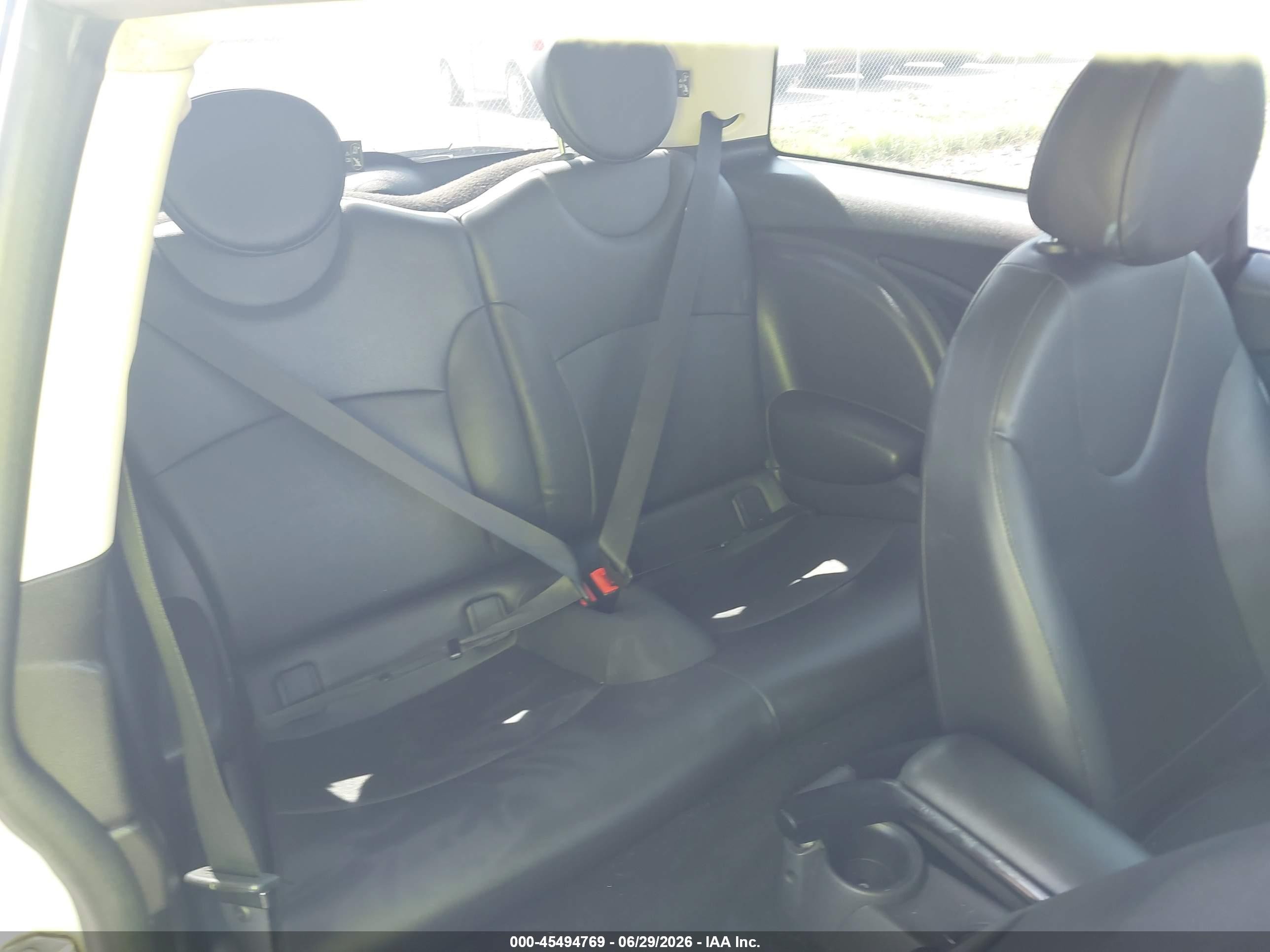 2013 Mini Hardtop Cooper Gray vin: WMWSU3C50DT683440