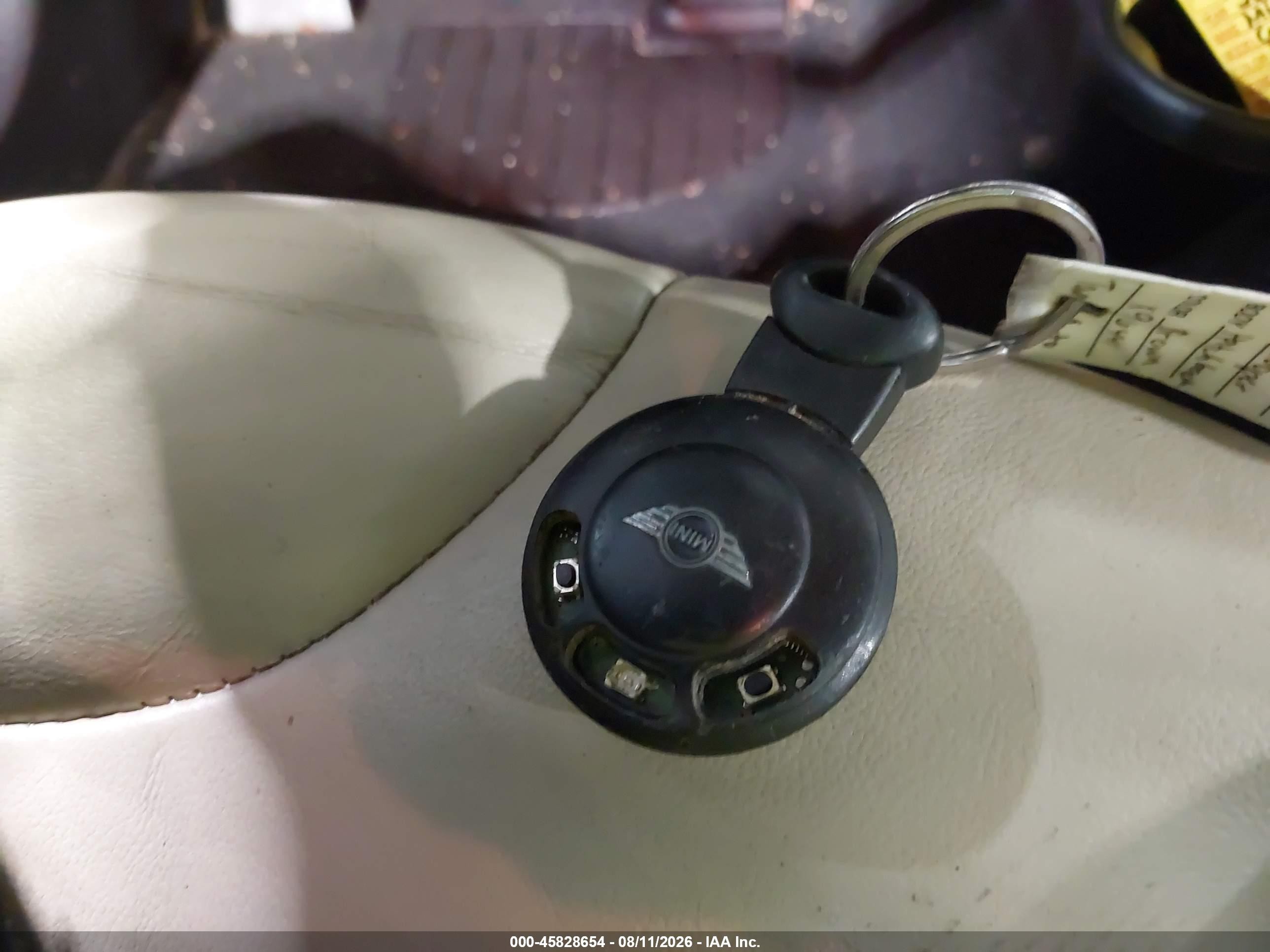 2011 Mini Cooper   Brown vin: WMWSU3C51BTX96441