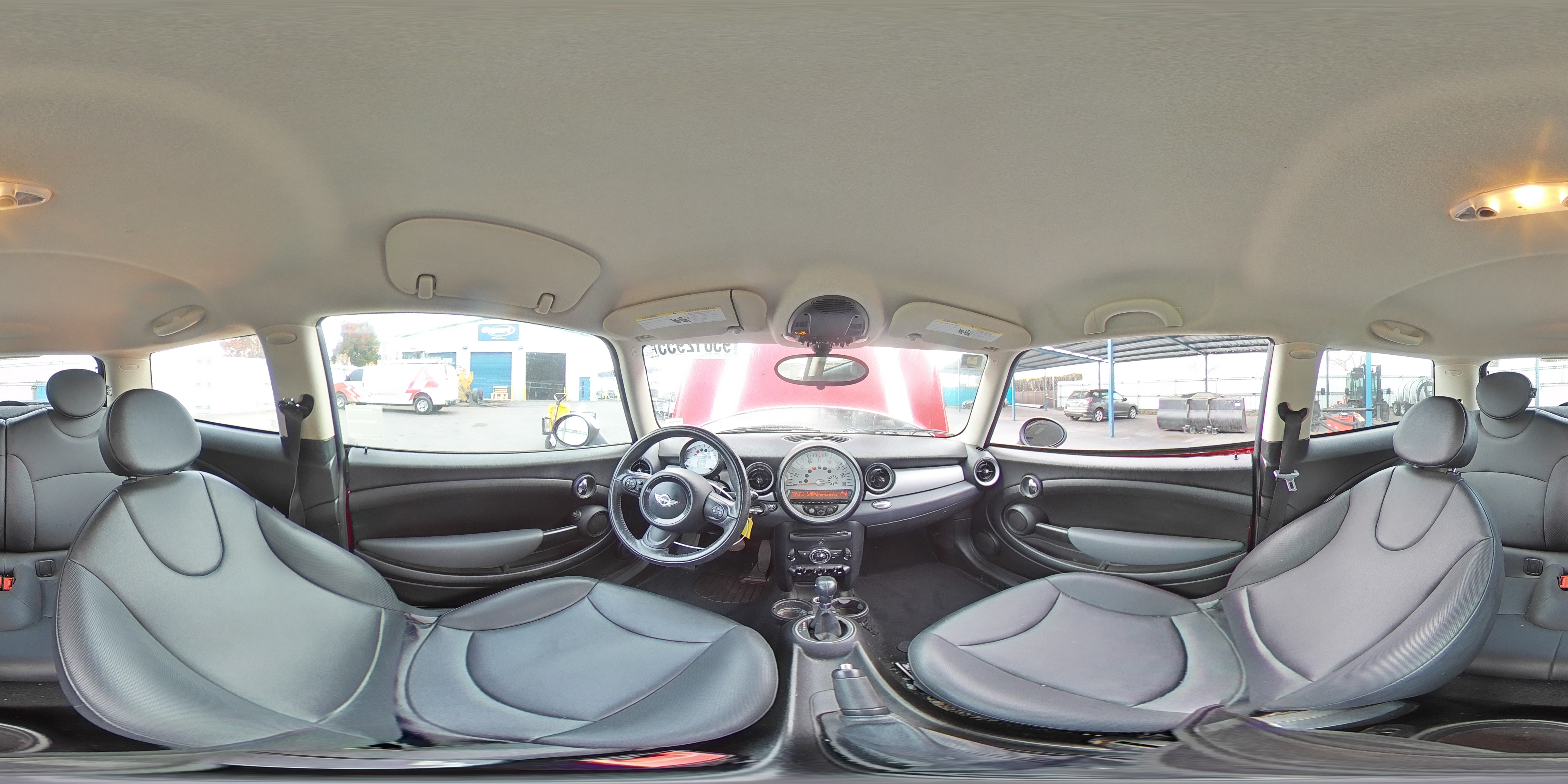 2012 Mini Cooper Red vin: WMWSU3C51CT541175