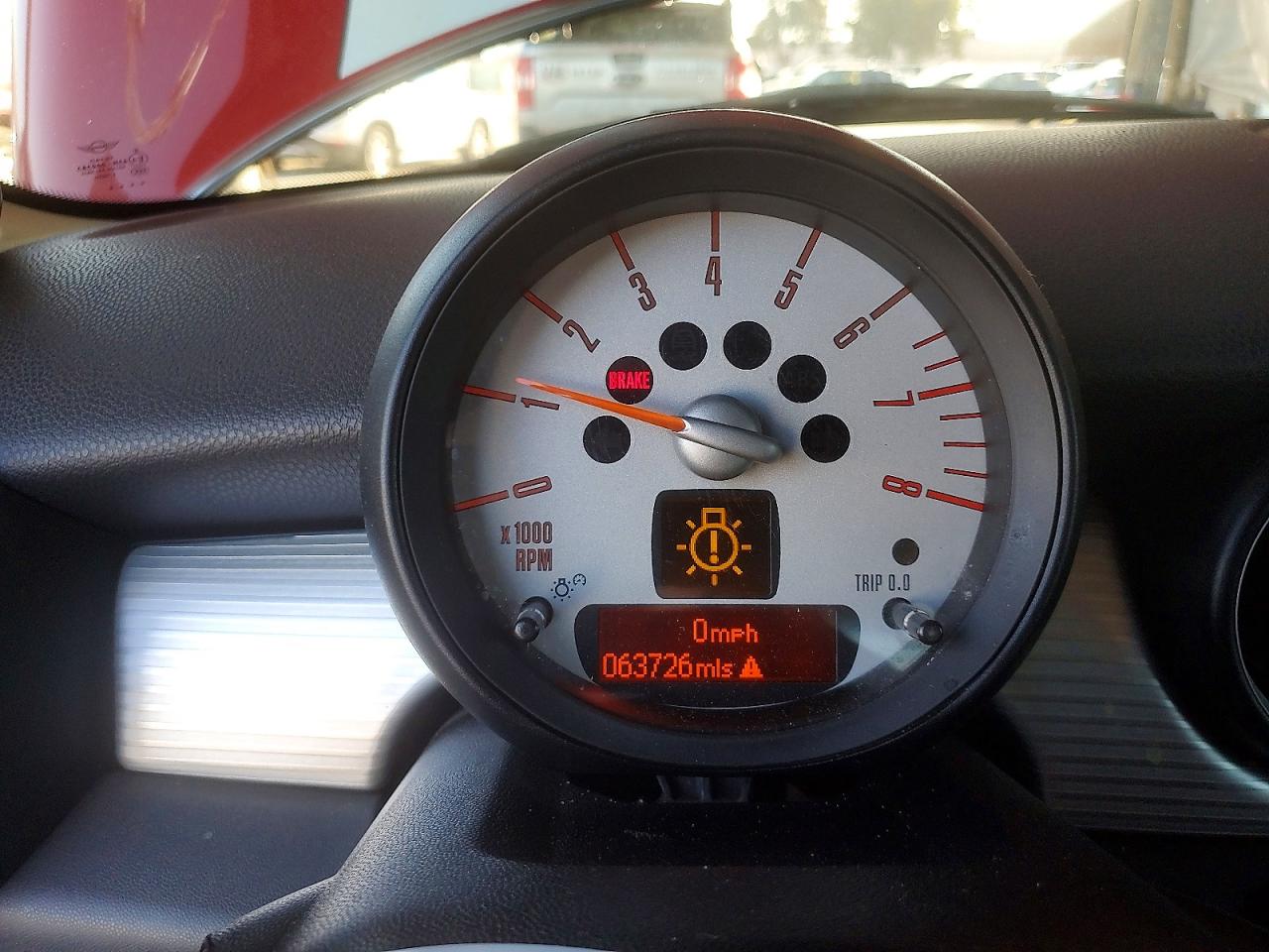 2011 Mini Cooper Красный vin: WMWSU3C52BTX96884