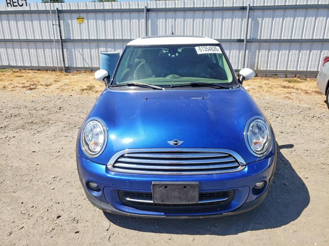 2013 Mini Cooper Blue vin: WMWSU3C52DT374150