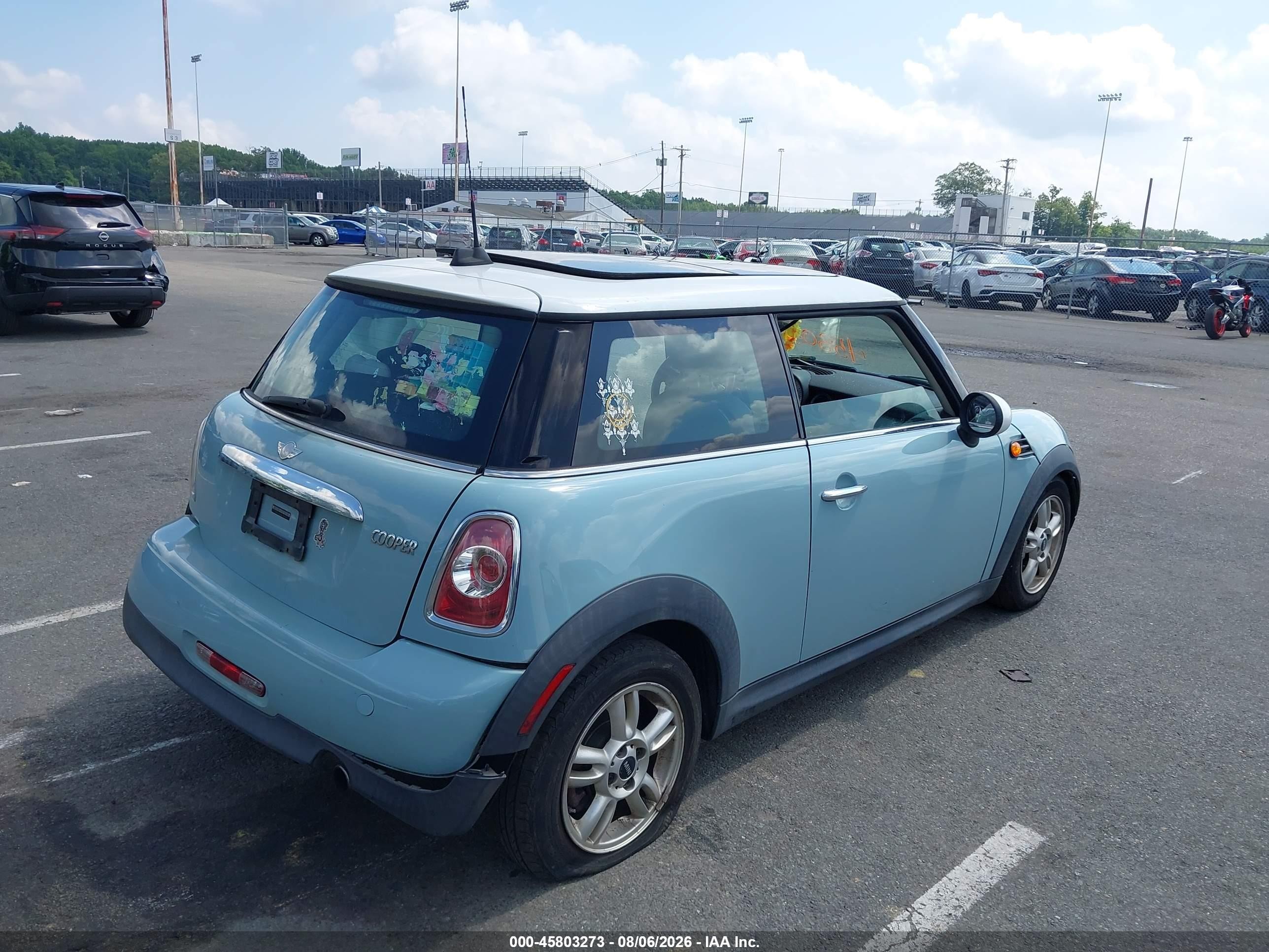 2013 Mini Hardtop Cooper Blue vin: WMWSU3C52DT548878