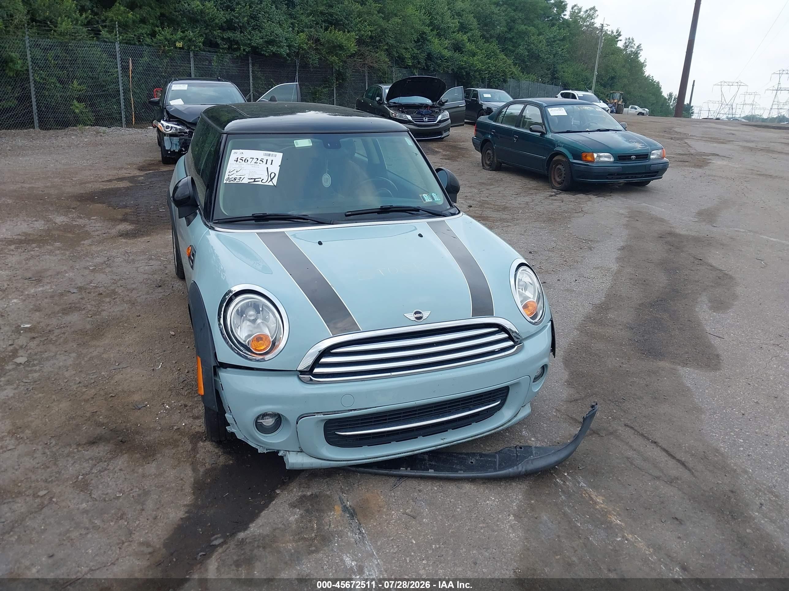2013 Mini Hardtop Cooper Light Blue vin: WMWSU3C52DT682838