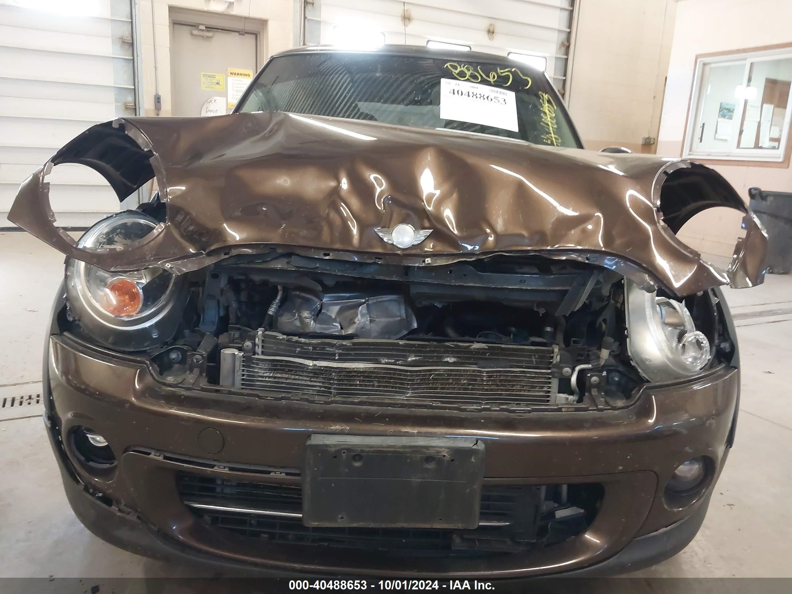 2012 Mini Cooper   Brown vin: WMWSU3C53CT185649