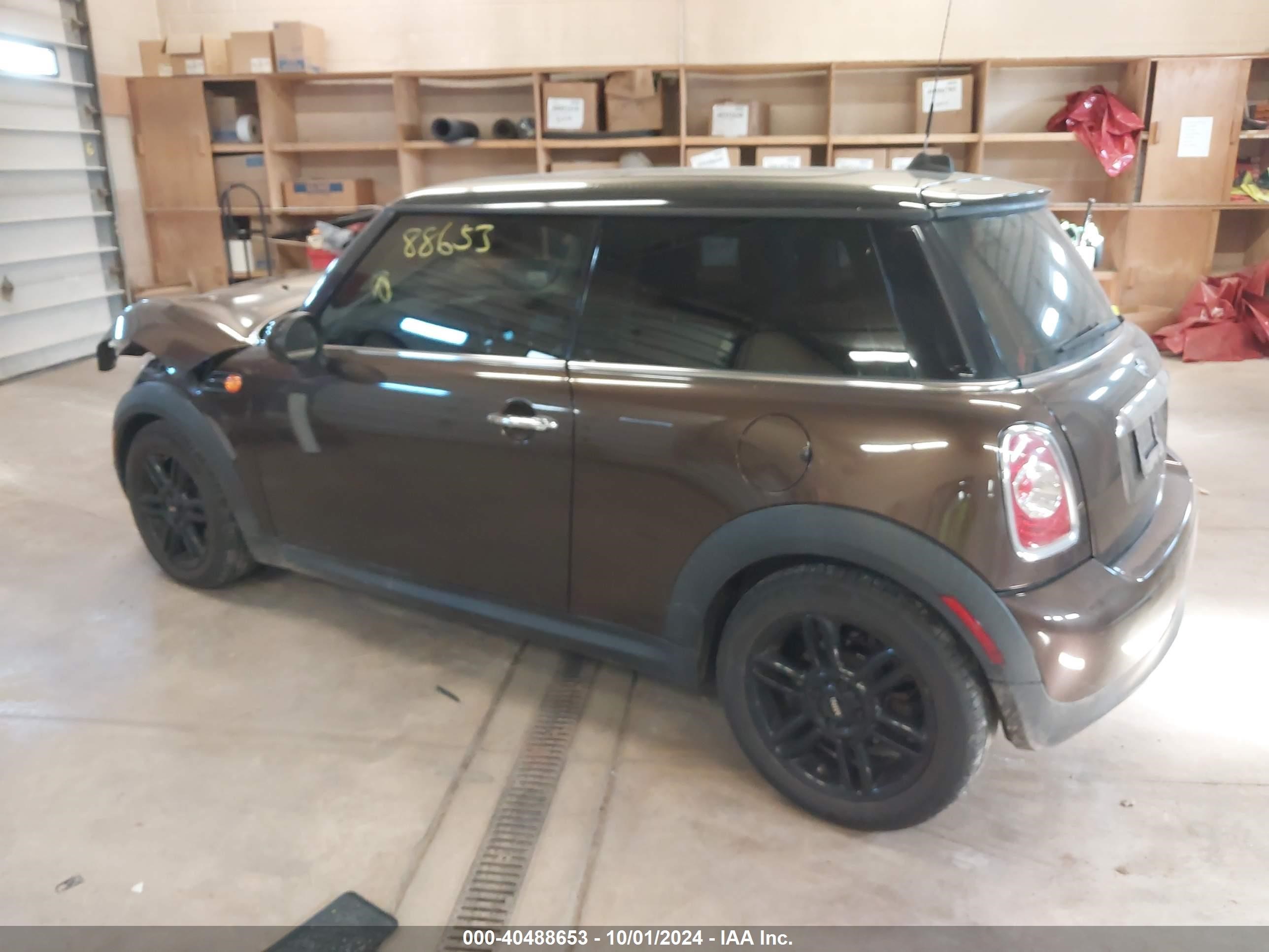 2012 Mini Cooper   Brown vin: WMWSU3C53CT185649