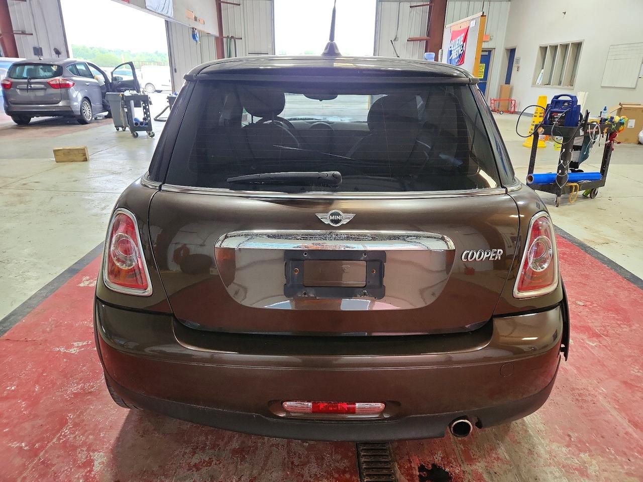 2012 Mini Cooper Tan vin: WMWSU3C53CT185649