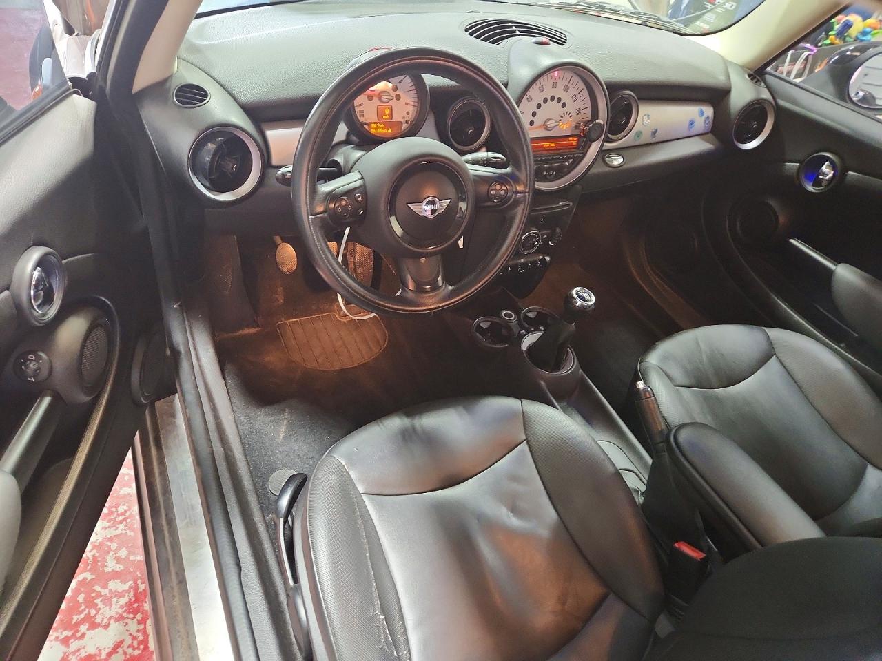 2012 Mini Cooper Tan vin: WMWSU3C53CT185649