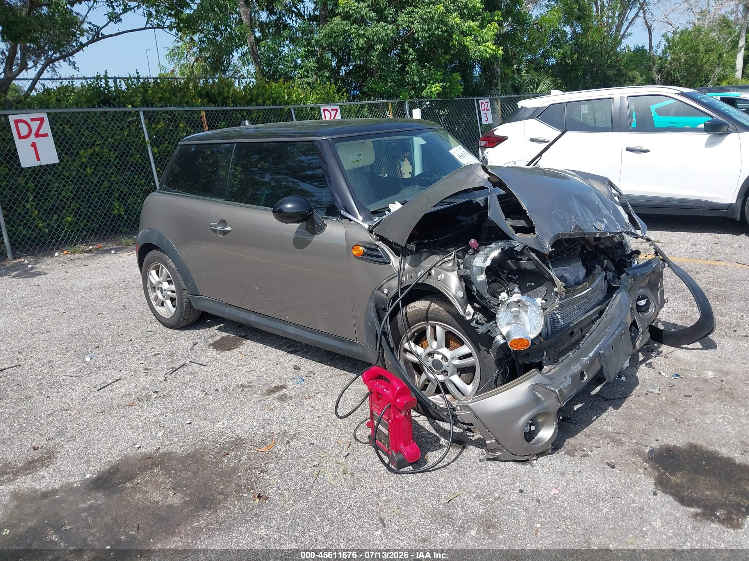 2012 Mini Cooper   Brown vin: WMWSU3C53CT261337