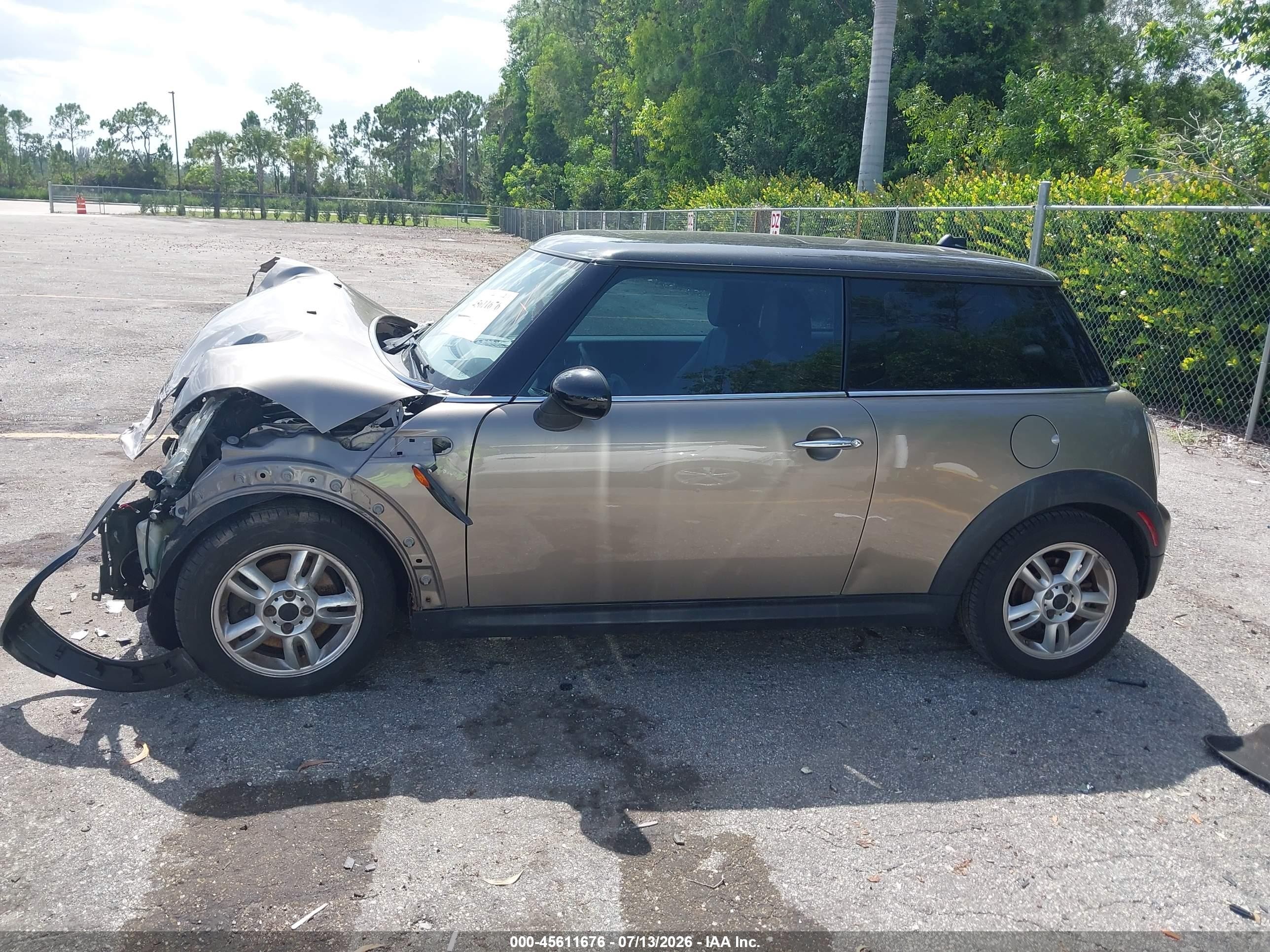 2012 Mini Cooper   Brown vin: WMWSU3C53CT261337