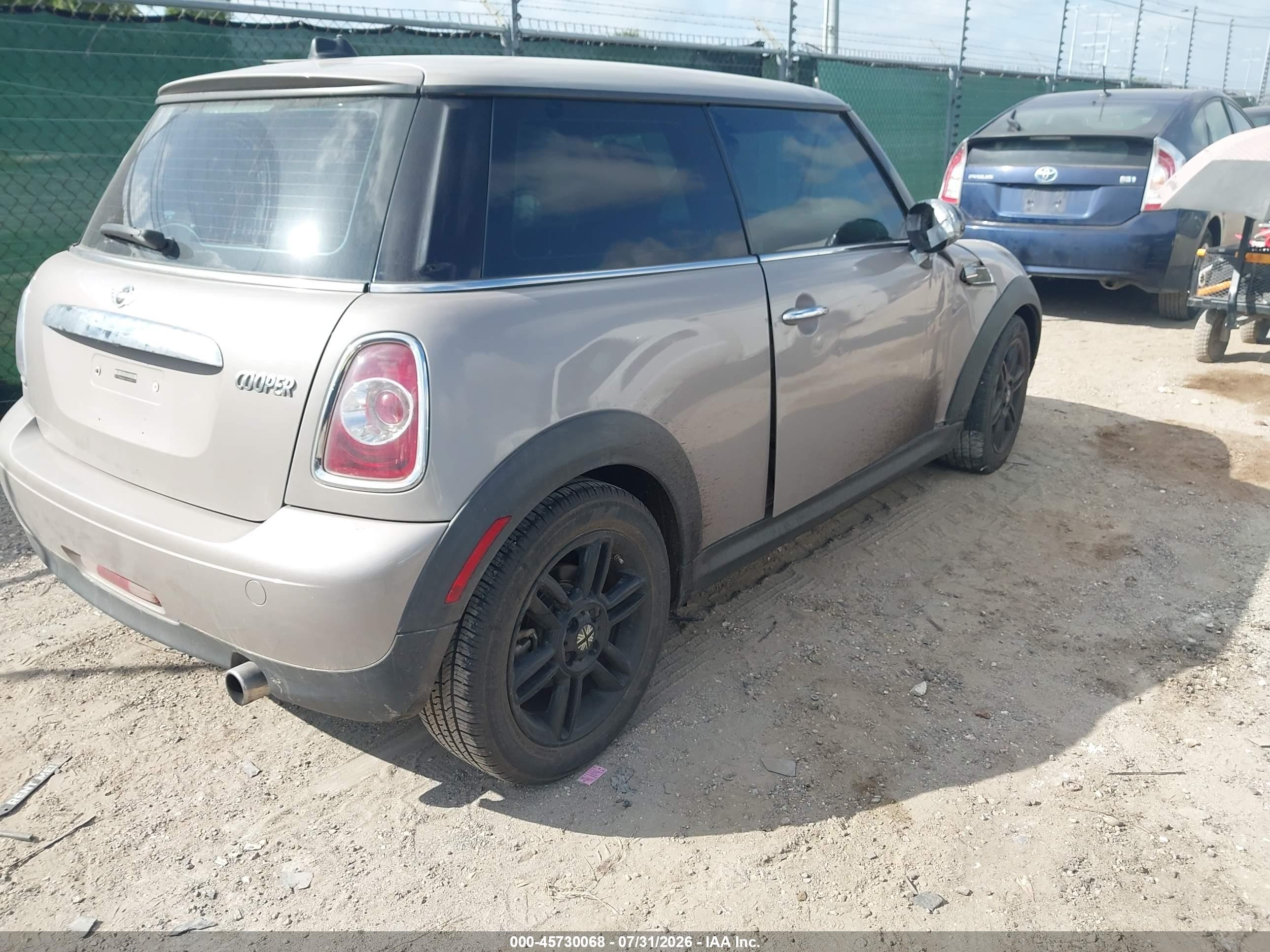 2012 Mini Cooper   Tan vin: WMWSU3C53CT264528