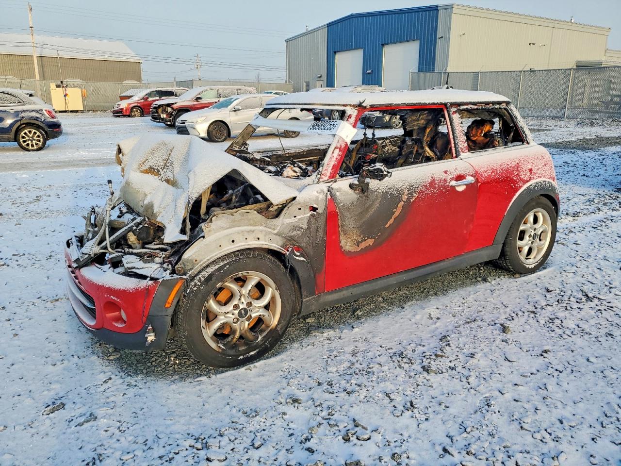 2013 Mini Cooper Red vin: WMWSU3C53DT684839