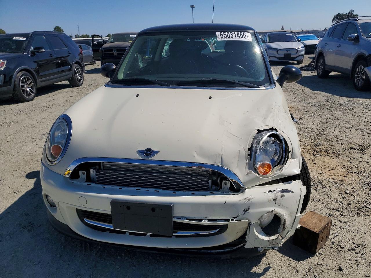 2013 Mini Cooper Белый vin: WMWSU3C53DT691273