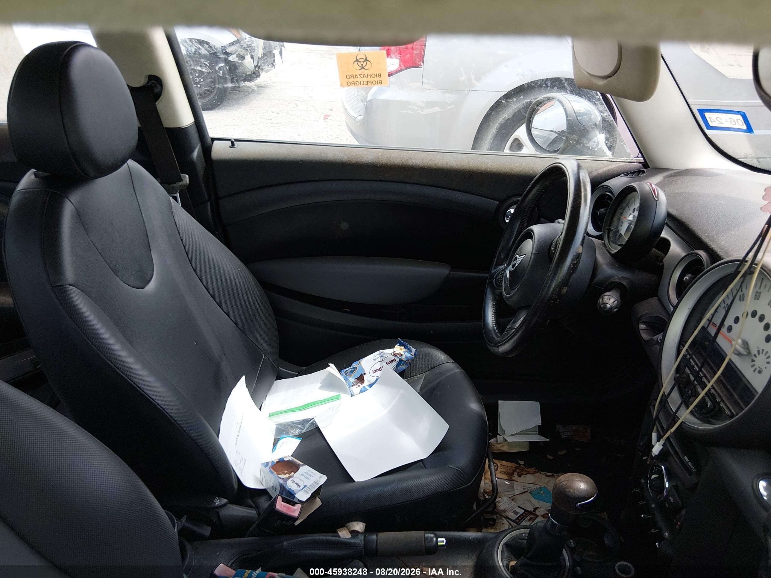 2011 Mini Cooper   White vin: WMWSU3C54BT094002