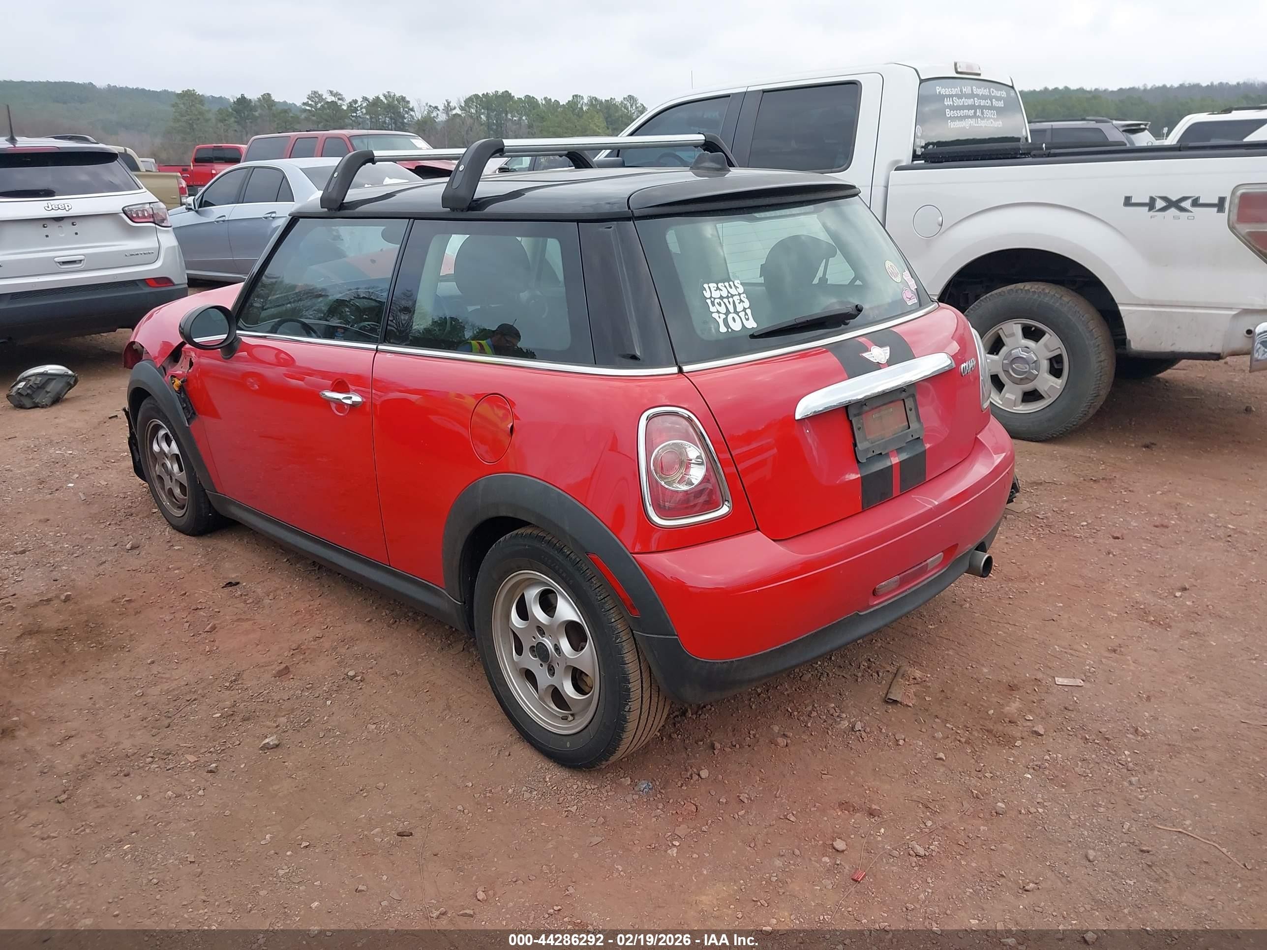 2012 Mini Cooper Red vin: WMWSU3C54CT254848