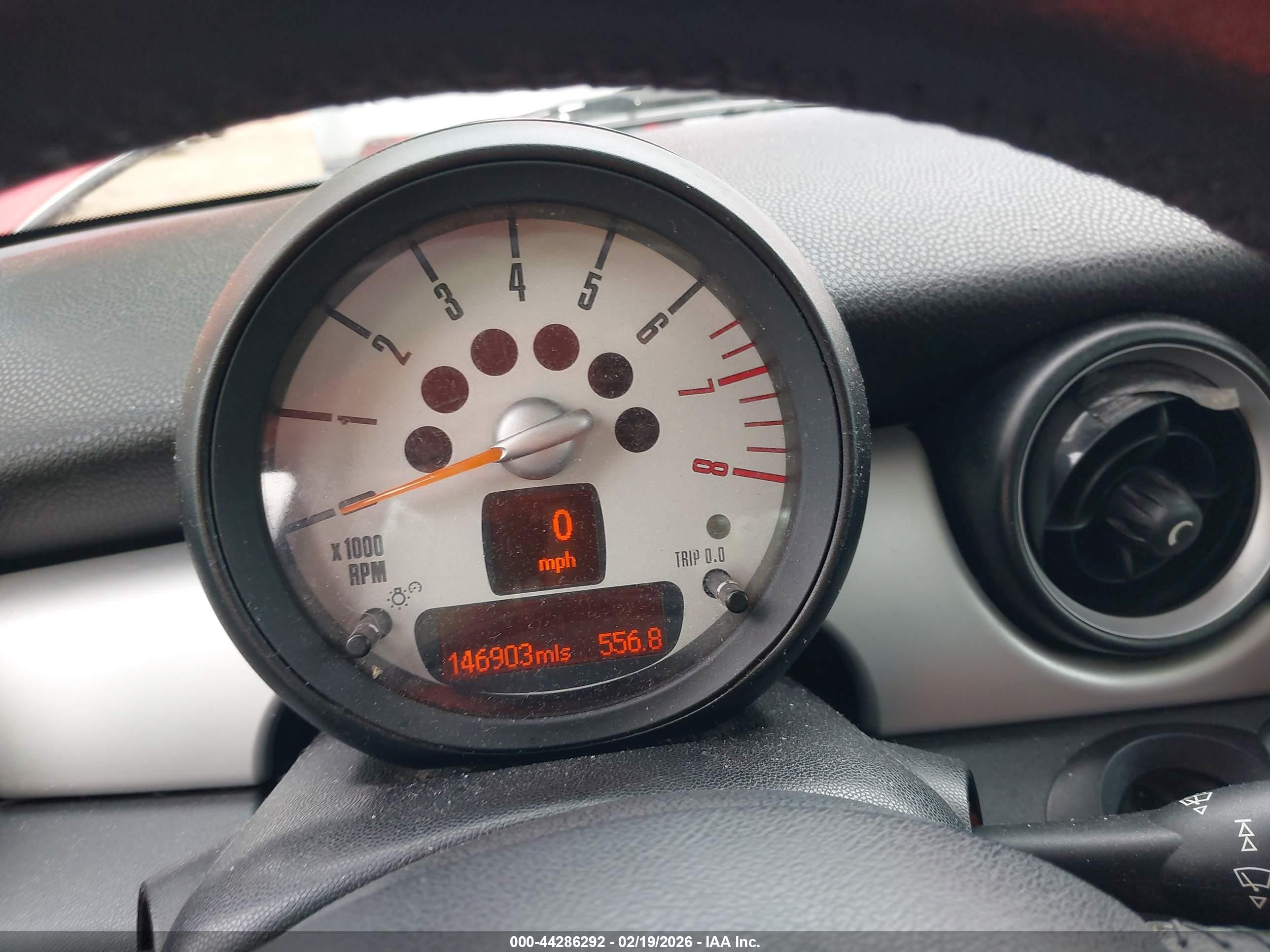 2012 Mini Cooper Red vin: WMWSU3C54CT254848