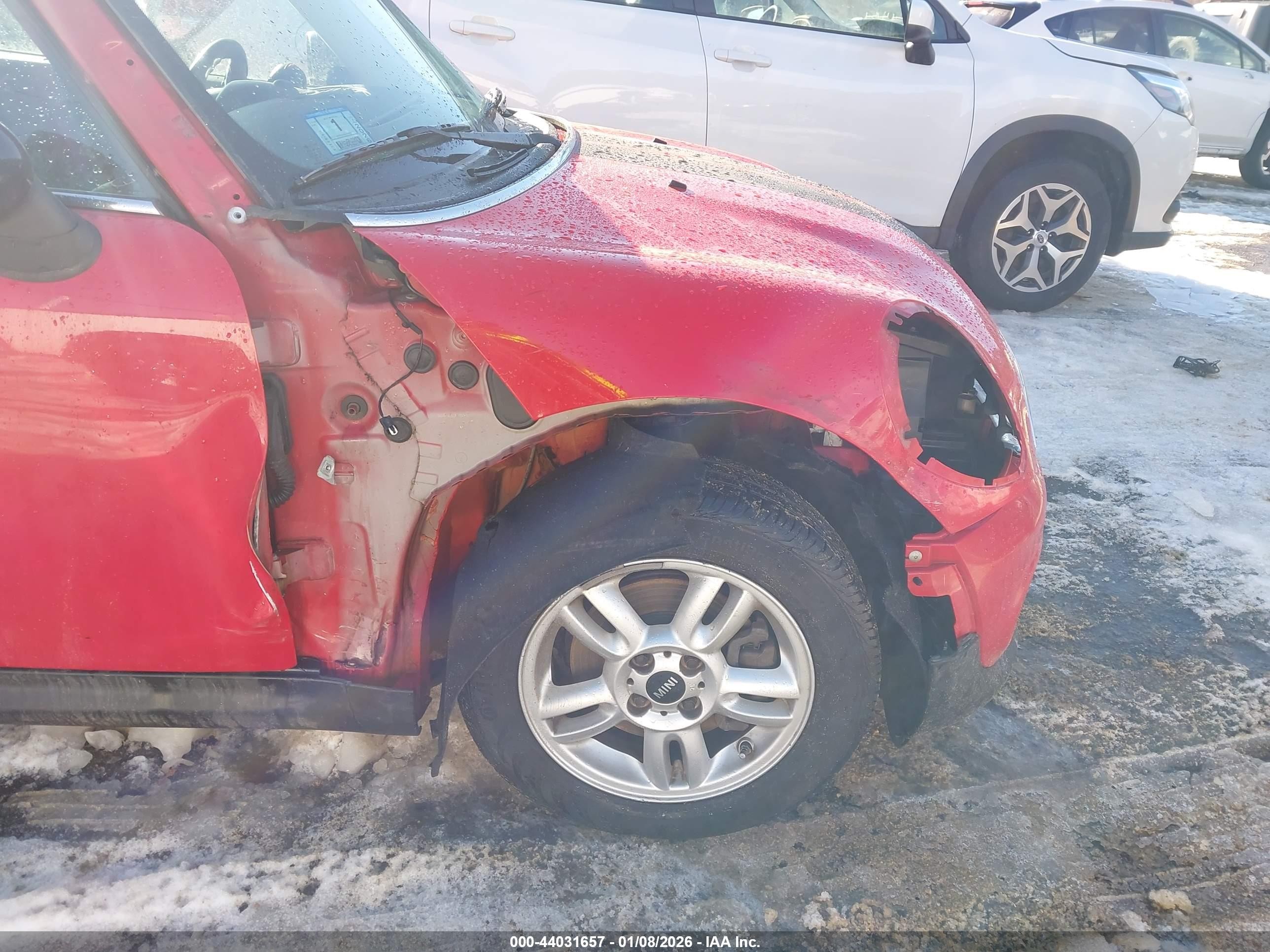 2012 Mini Cooper   Red vin: WMWSU3C54CT259905