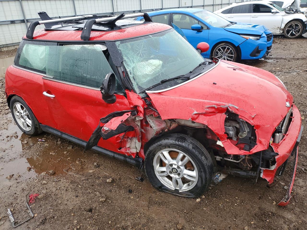2013 Mini Cooper Red vin: WMWSU3C54DT370925