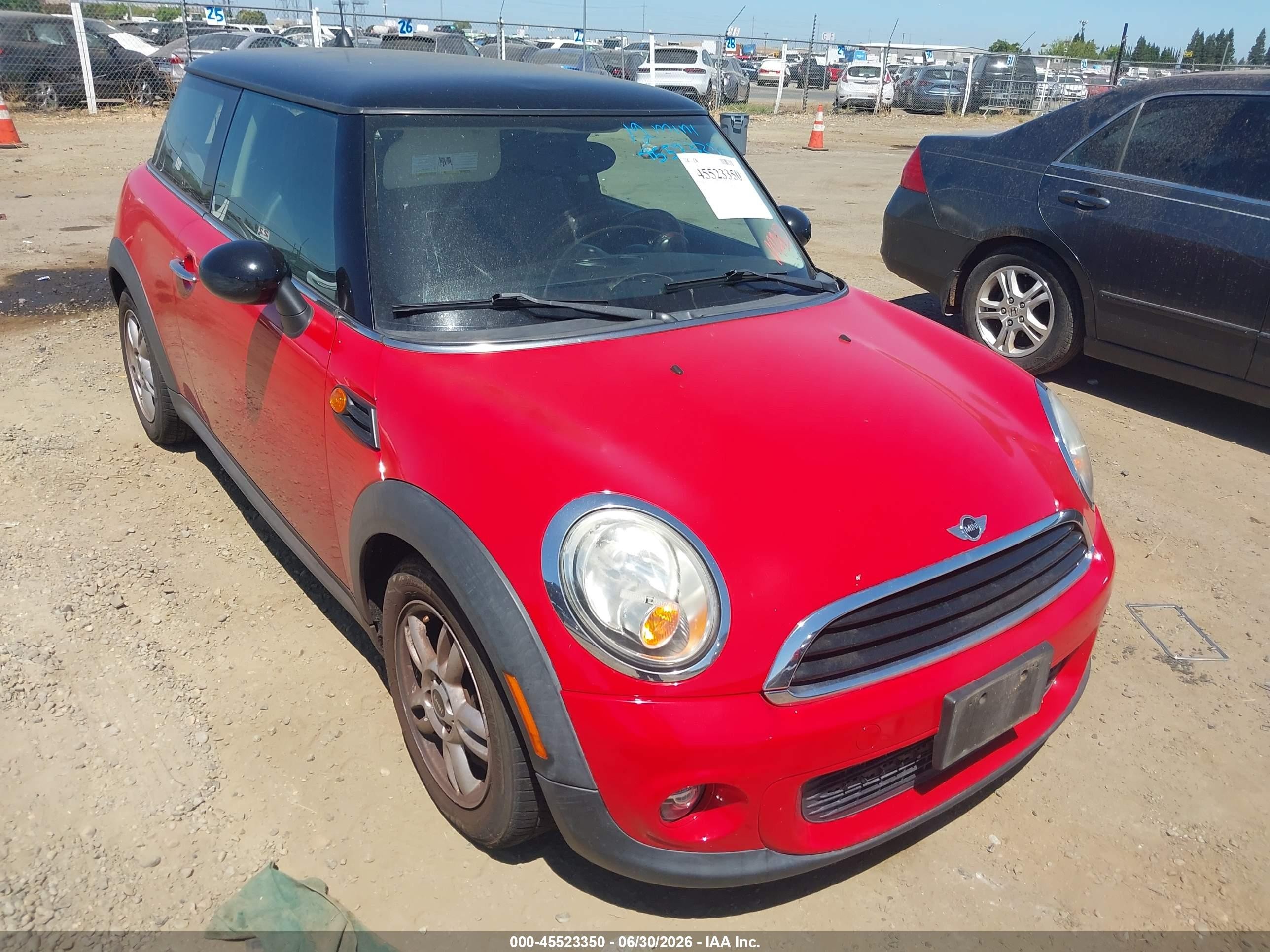 2012 Mini Cooper   Red vin: WMWSU3C55CT263686