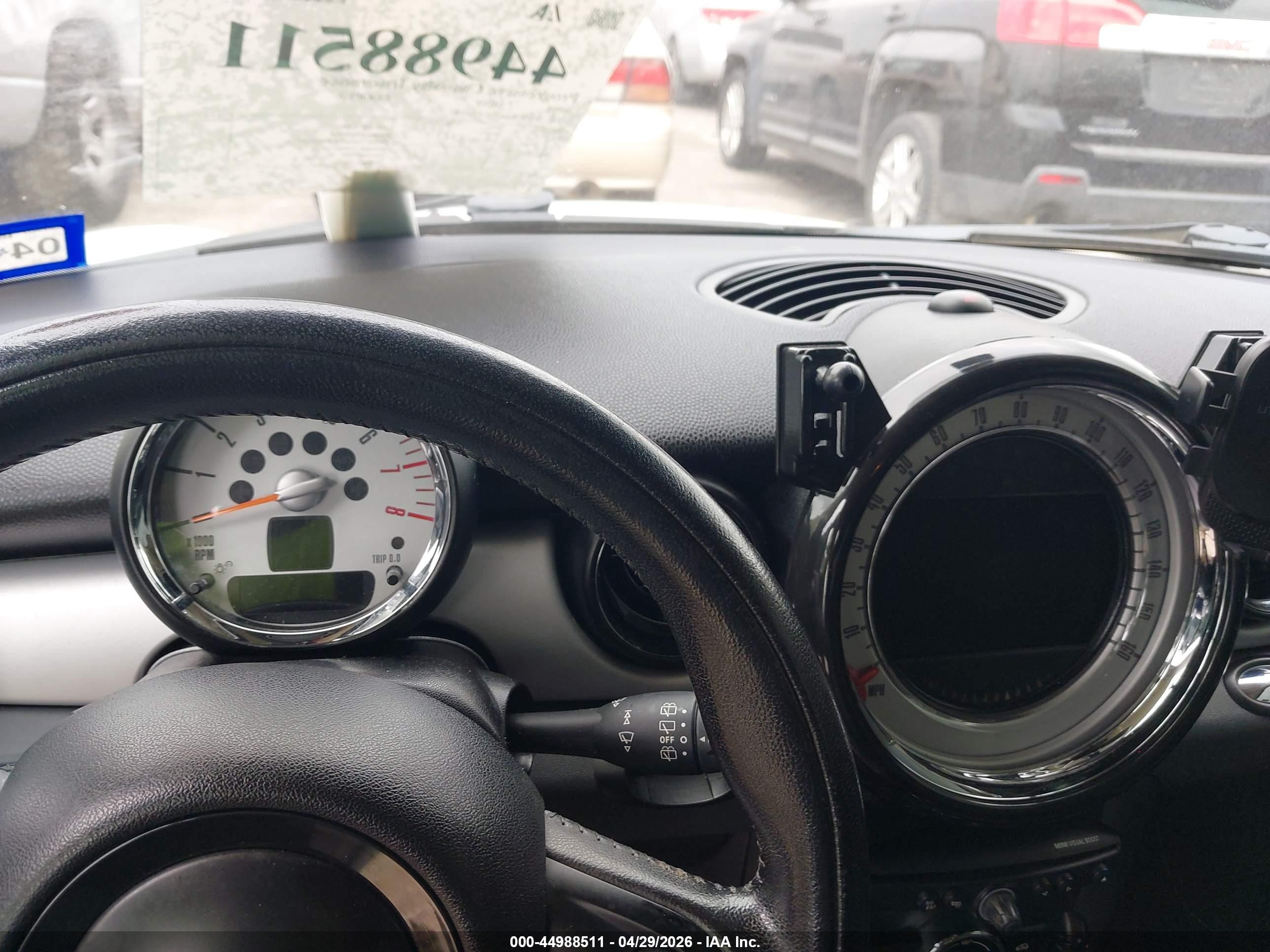 2012 Mini Cooper   White vin: WMWSU3C55CT540580