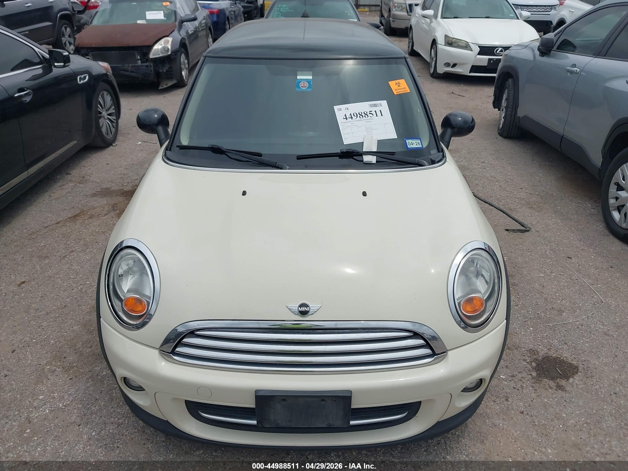 2012 Mini Cooper   White vin: WMWSU3C55CT540580