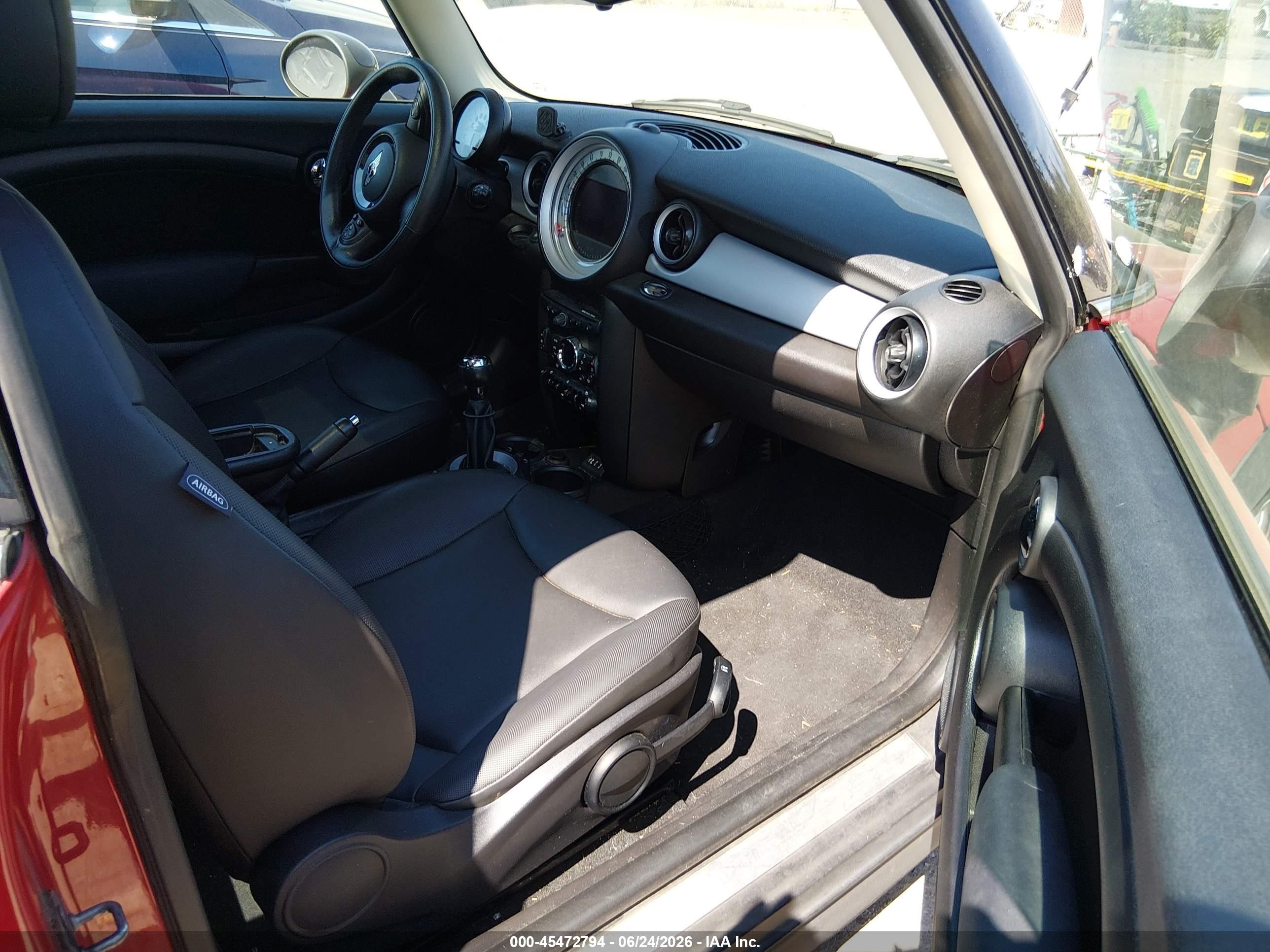 2013 Mini Hardtop Cooper Red vin: WMWSU3C55DT375101