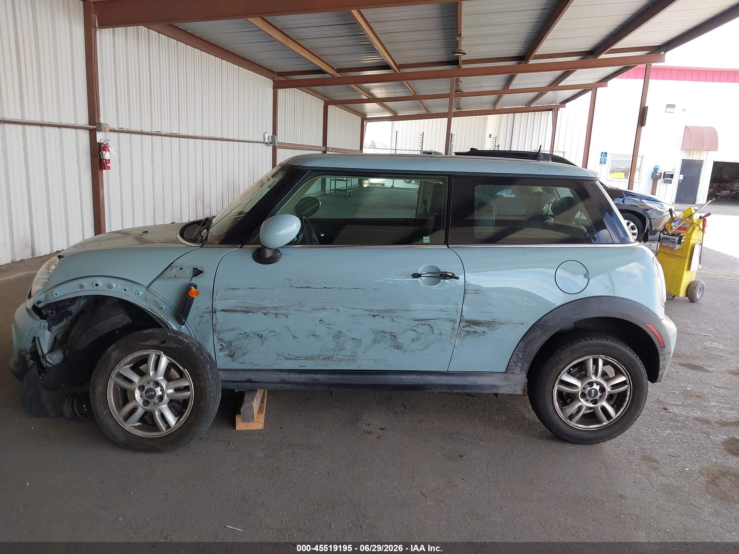 2013 Mini Hardtop Cooper Teal vin: WMWSU3C55DT678508