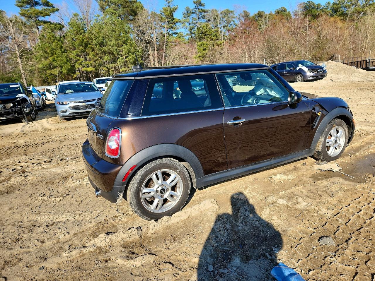 2011 Mini Cooper Brown vin: WMWSU3C56BT095894