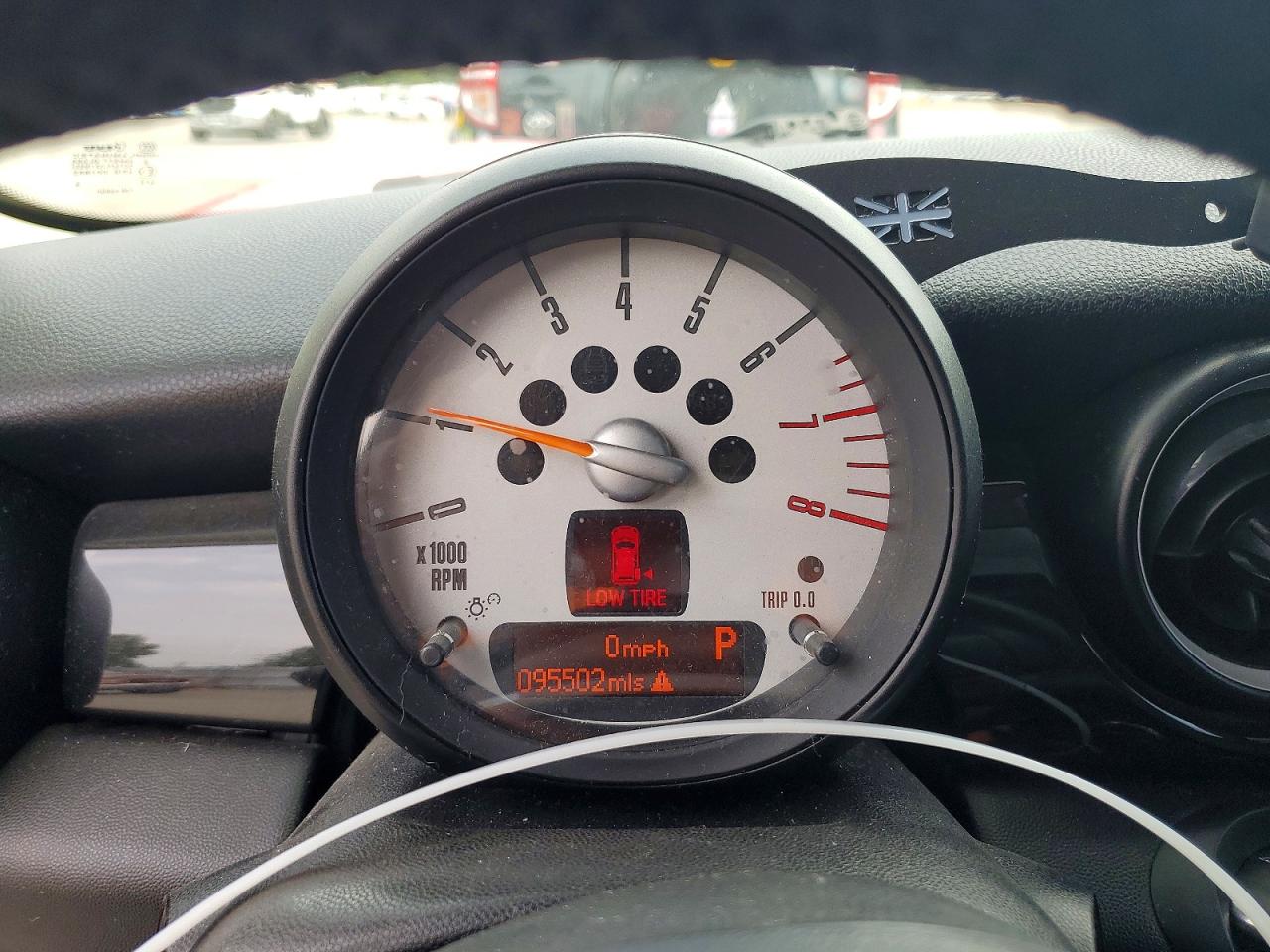 2012 Mini Cooper Red vin: WMWSU3C56CT260778