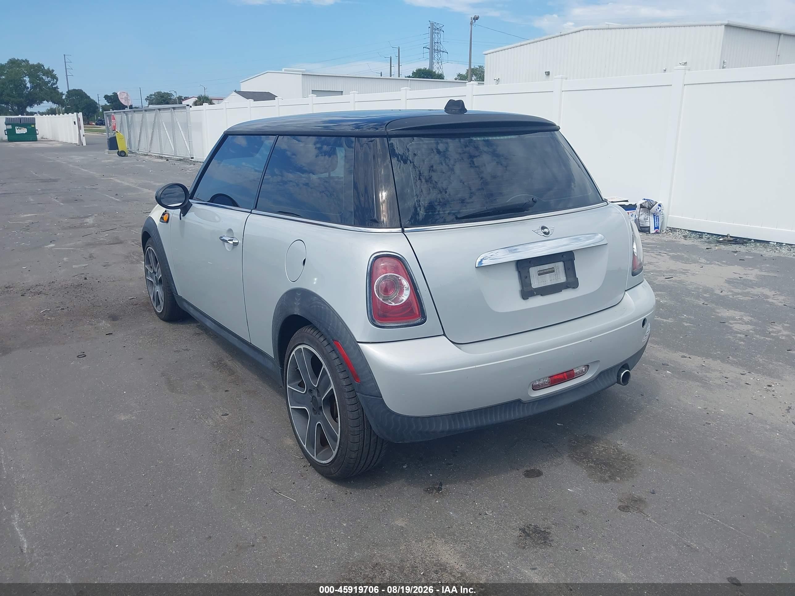 2012 Mini Cooper   Silver vin: WMWSU3C56CT369063