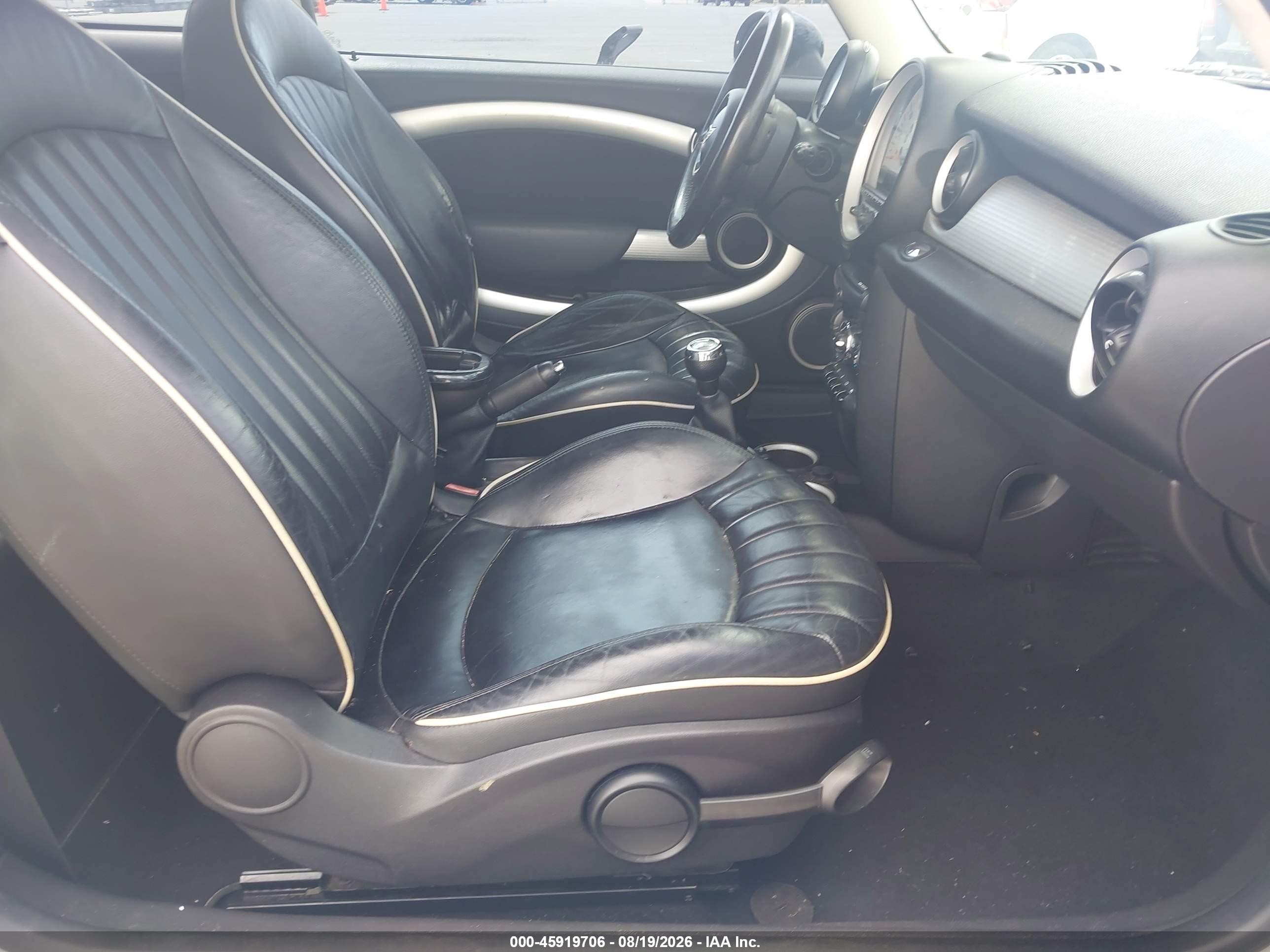 2012 Mini Cooper   Silver vin: WMWSU3C56CT369063