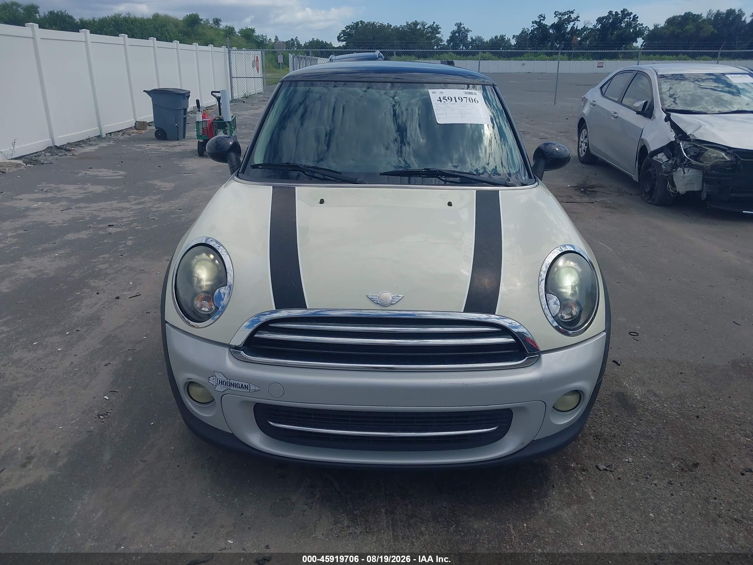 2012 Mini Cooper   Silver vin: WMWSU3C56CT369063