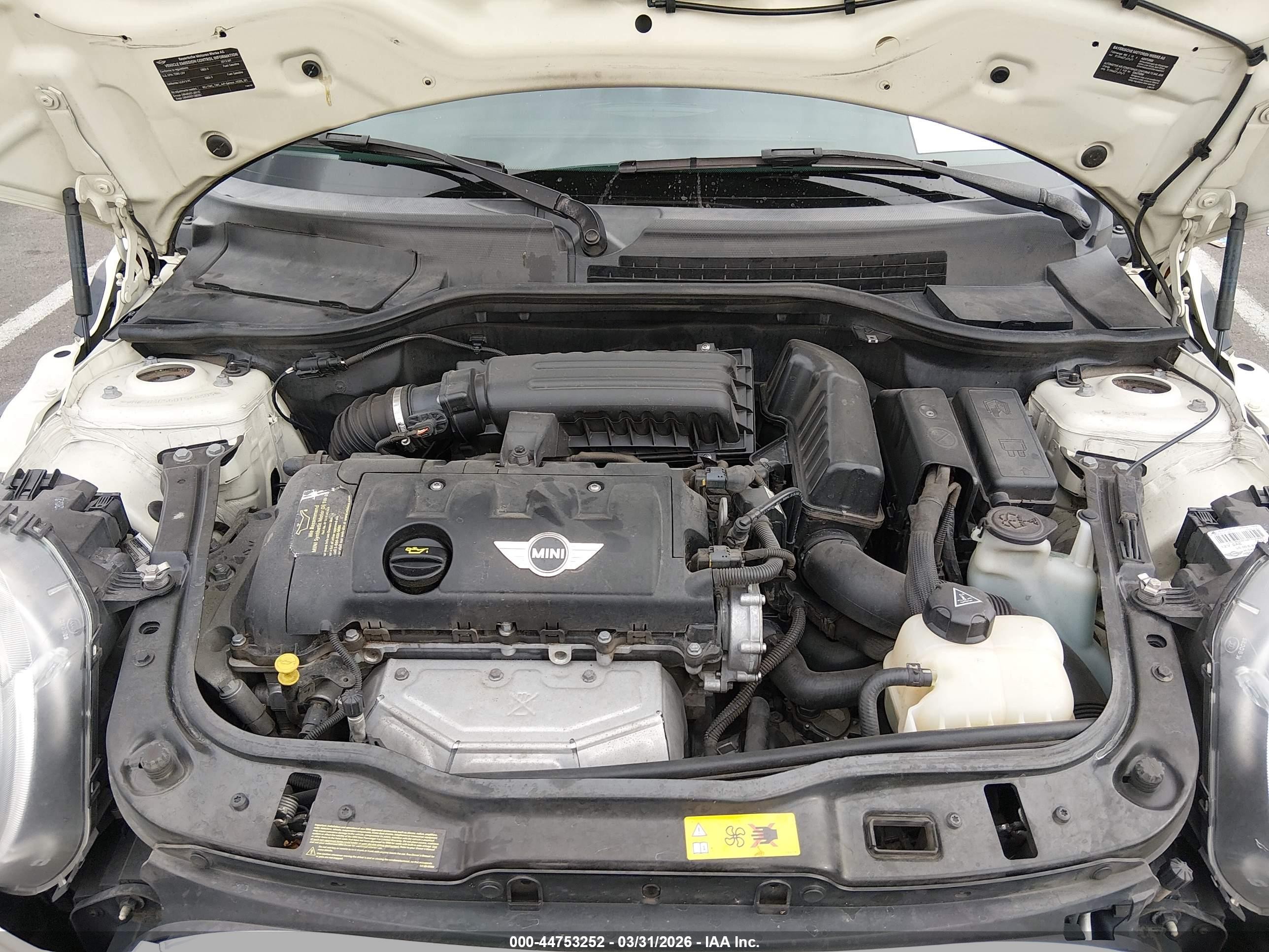 2013 Mini Hardtop Cooper Белый vin: WMWSU3C56DT548303