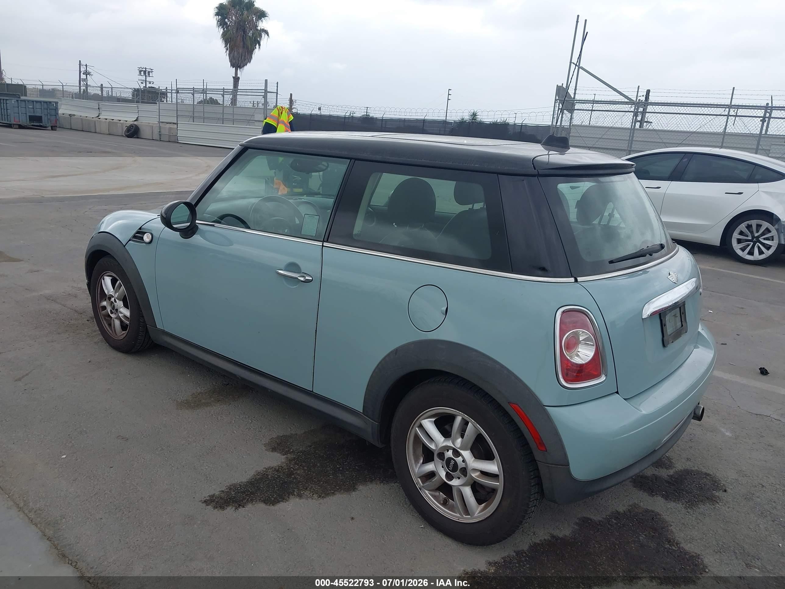 2013 Mini Hardtop Cooper Синий vin: WMWSU3C56DT680090
