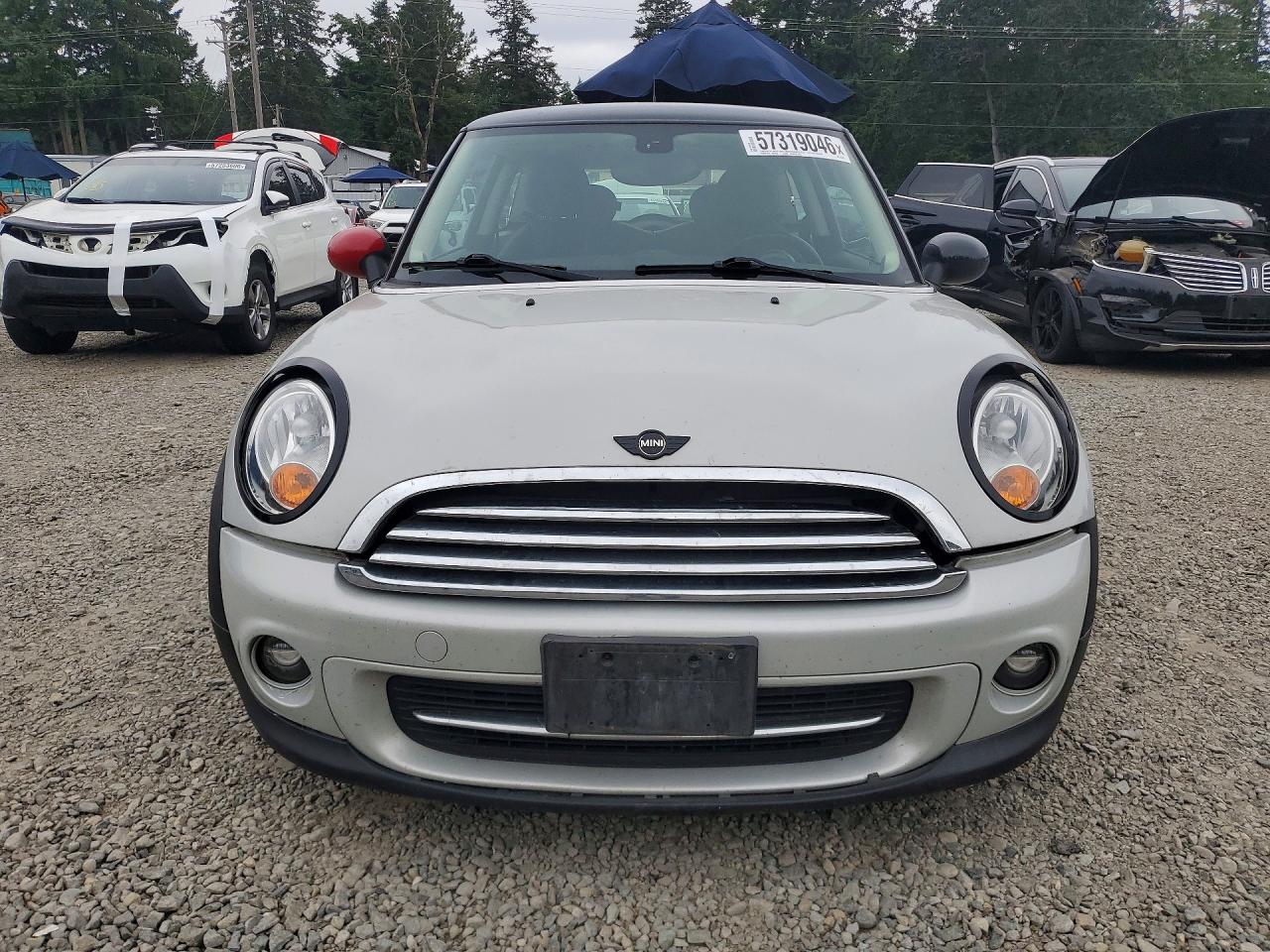 2012 Mini Cooper Silver vin: WMWSU3C57CT366933