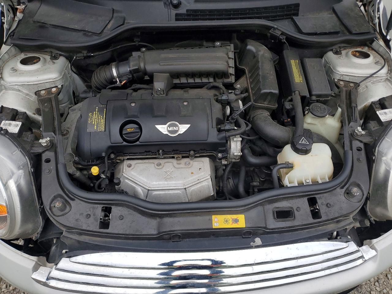 2012 Mini Cooper Silver vin: WMWSU3C57CT366933